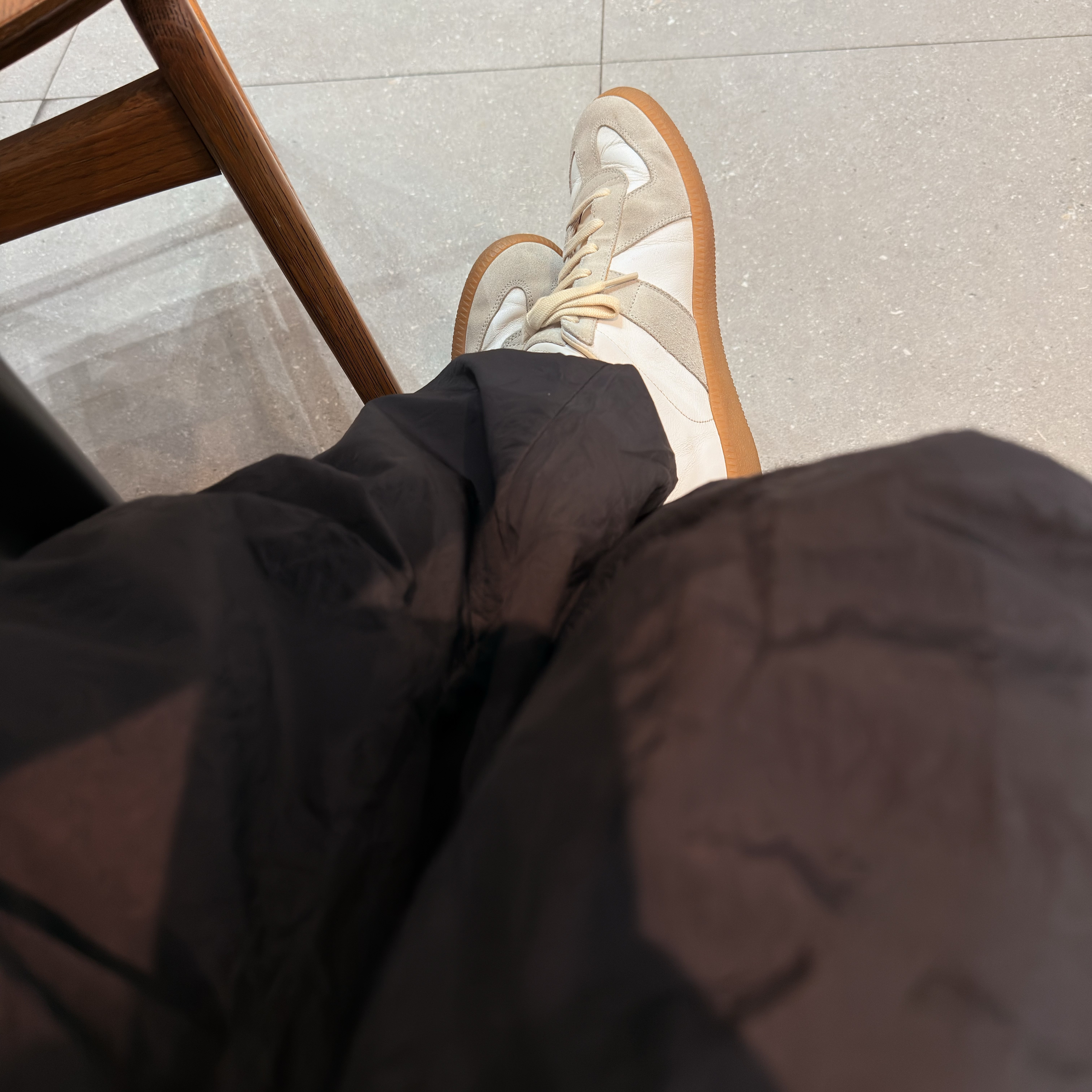 Maison Margiela Calfskin Replica Sneakers 착용 스타일 - 1