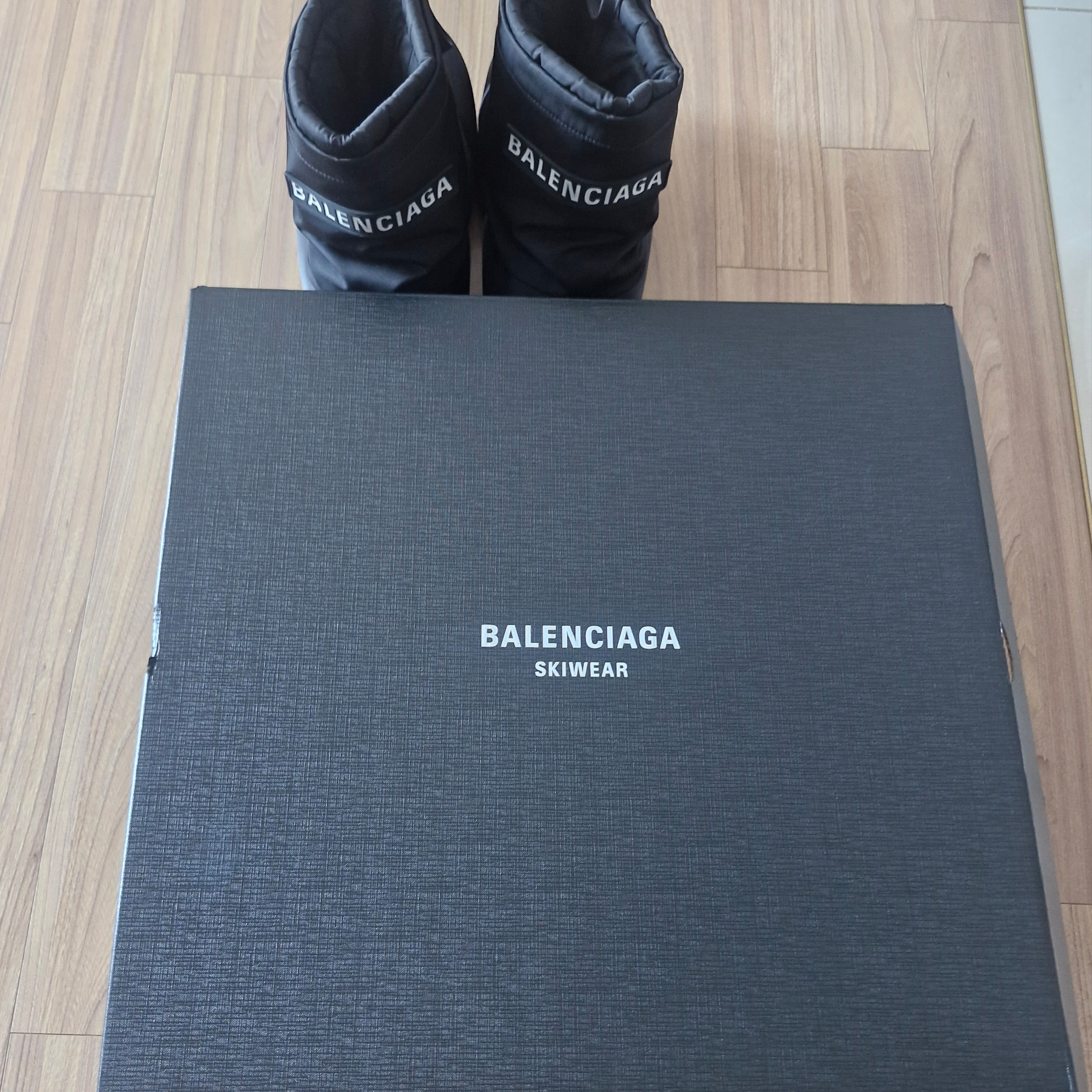 Balenciaga Skiwear Alaska Nylon Low Boot Black 착용 스타일
