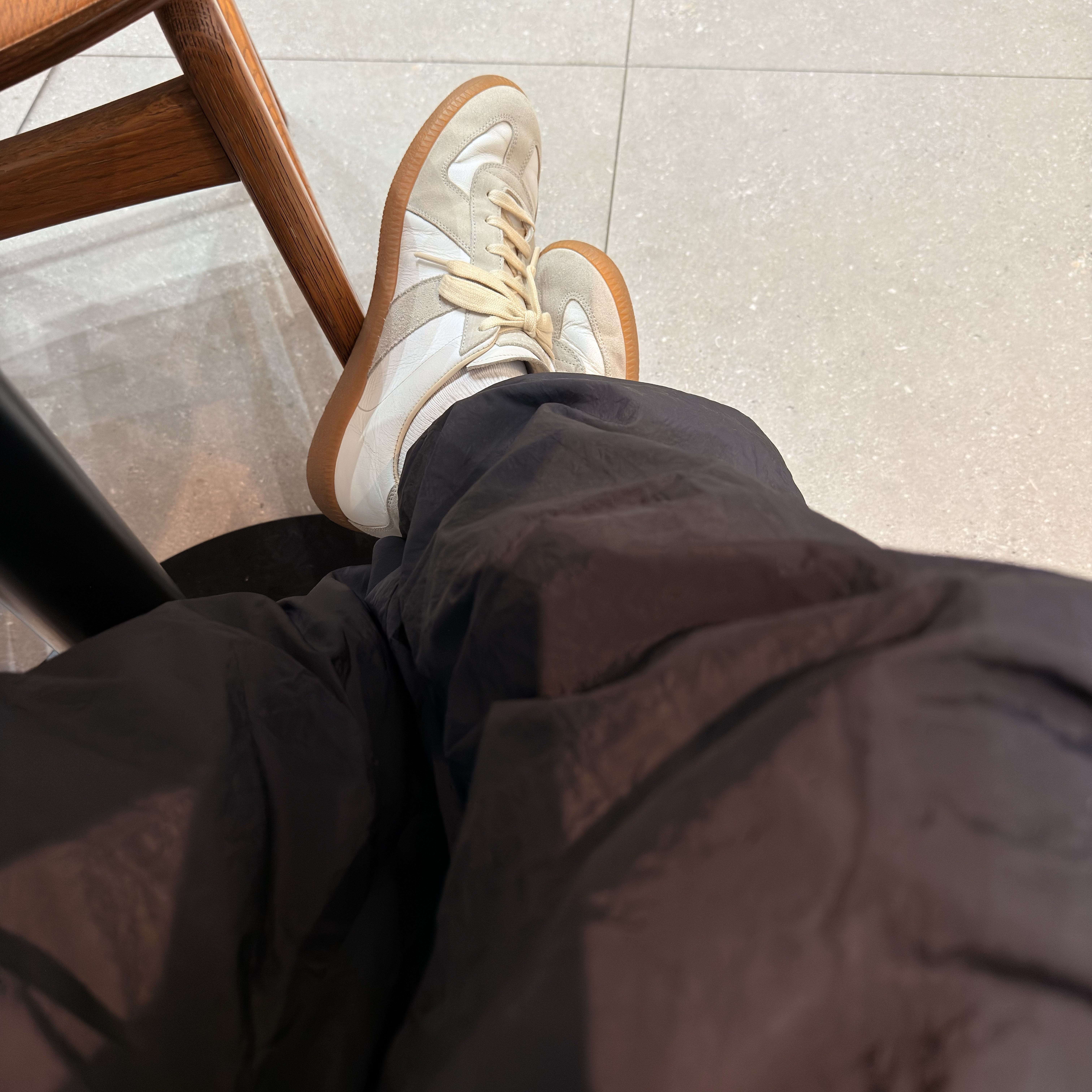 Maison Margiela Calfskin Replica Sneakers 착용 스타일 - 2