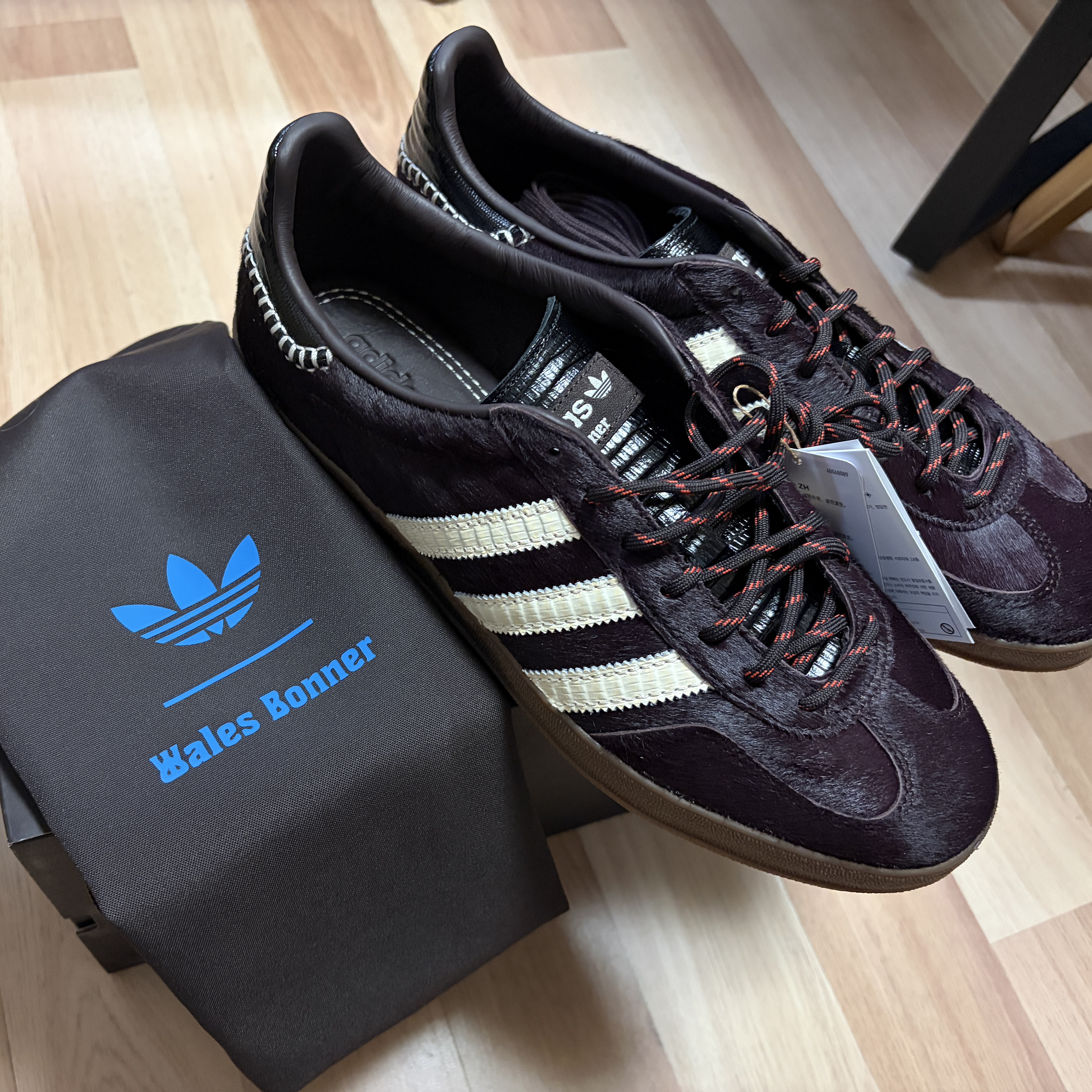Adidas x Wales Bonner Gazelle Pony Aurora Coffee Wonder White 착용 스타일 - 5