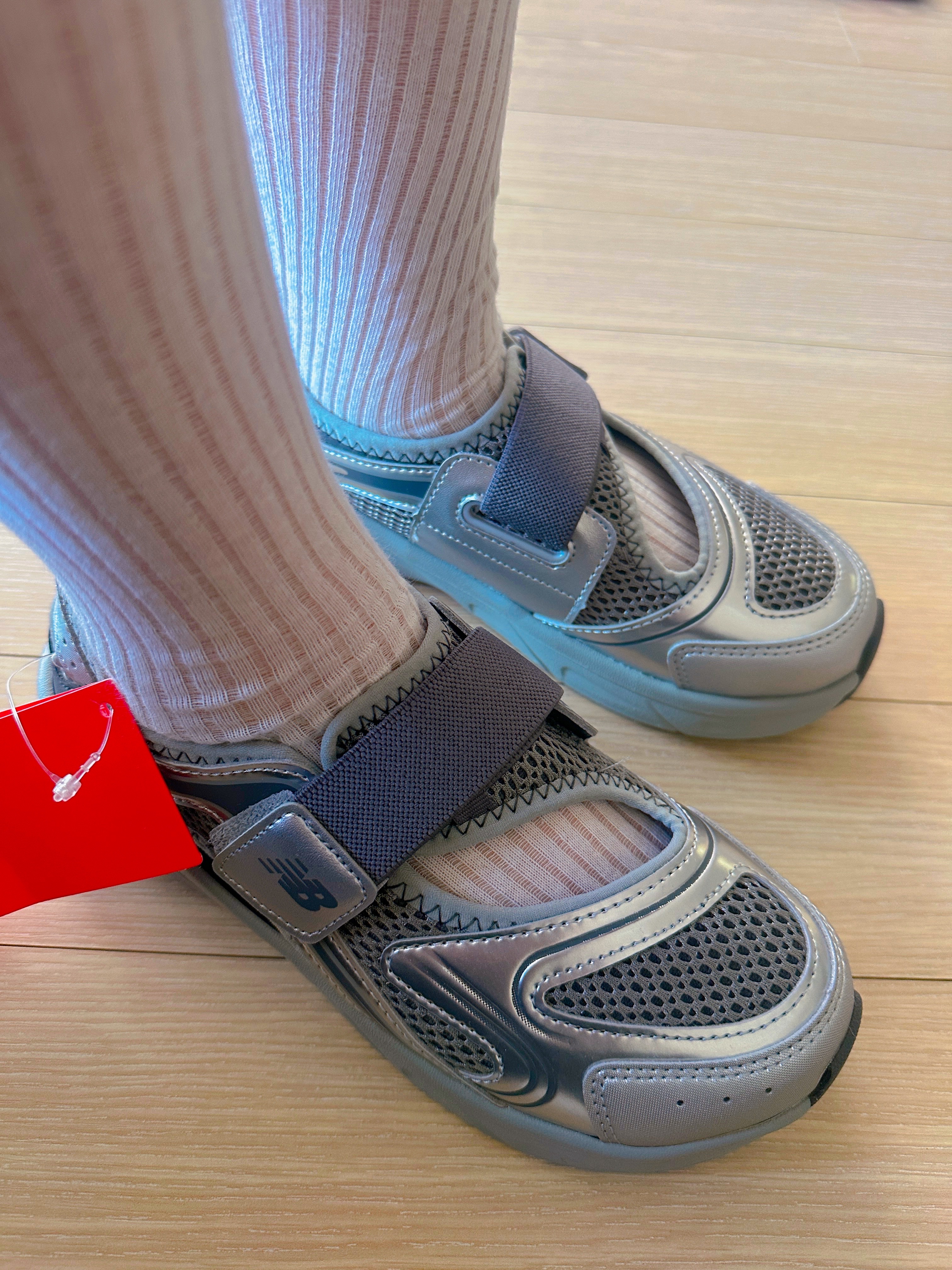 (Kids) New Balance Freedle X Sandal Reflex Silver 착용 스타일