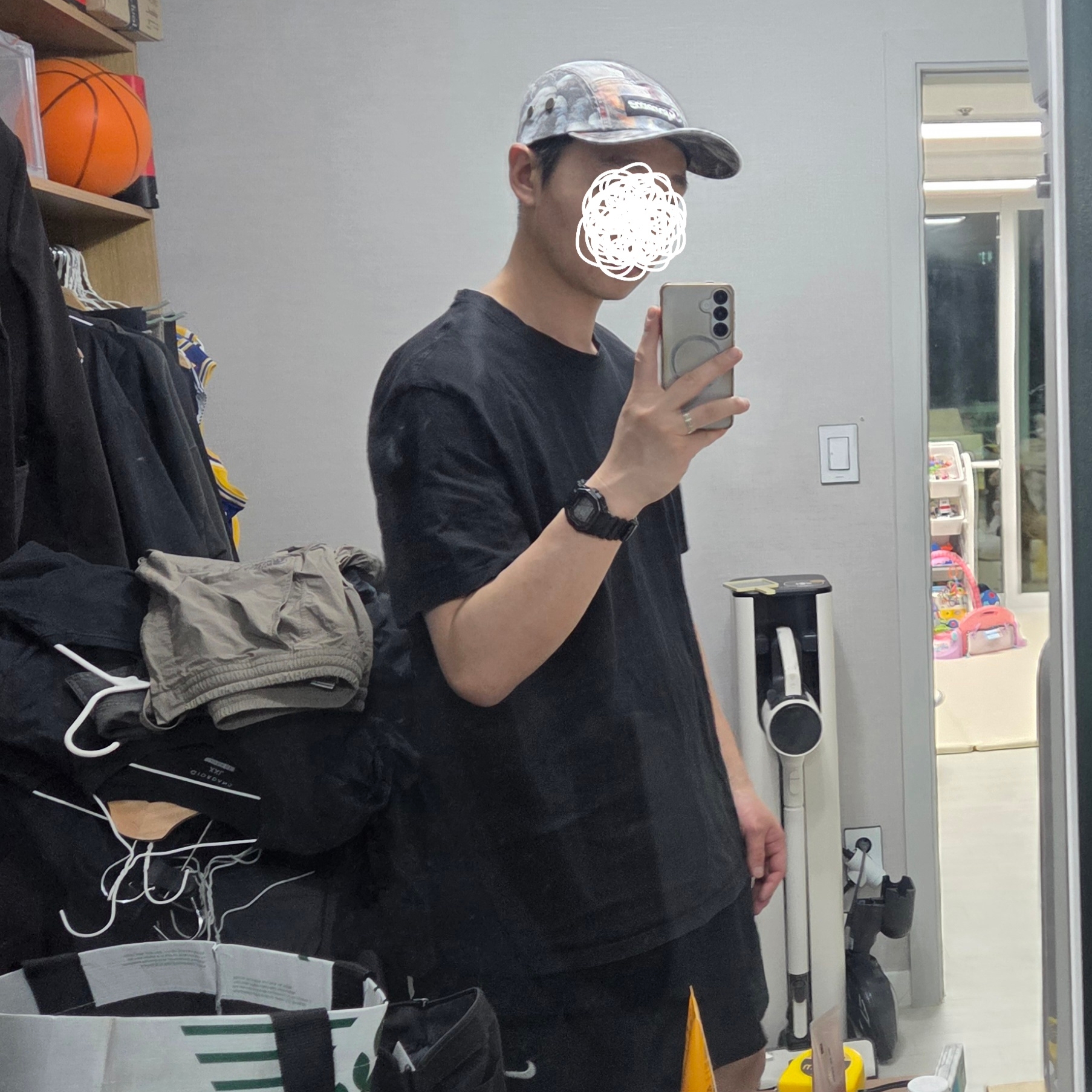 Supreme Frazetta Camp Cap Black - 24FW, Supreme Military Camp Cap Black - 25FW 착용 스타일 - 2