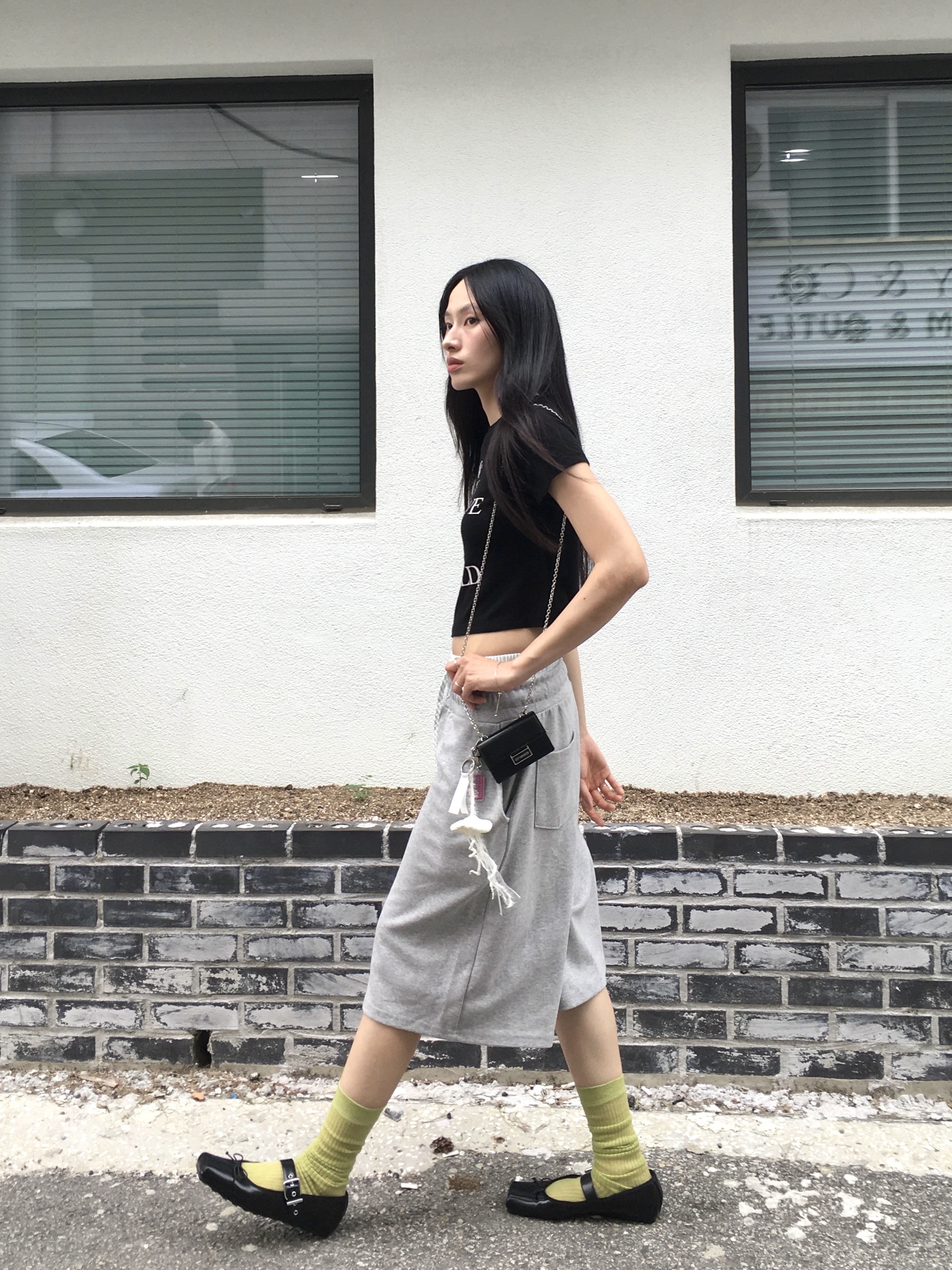 SLEEKGLOW Boxer Trunk Bermuda Pants Gray 착용 스타일 - 3