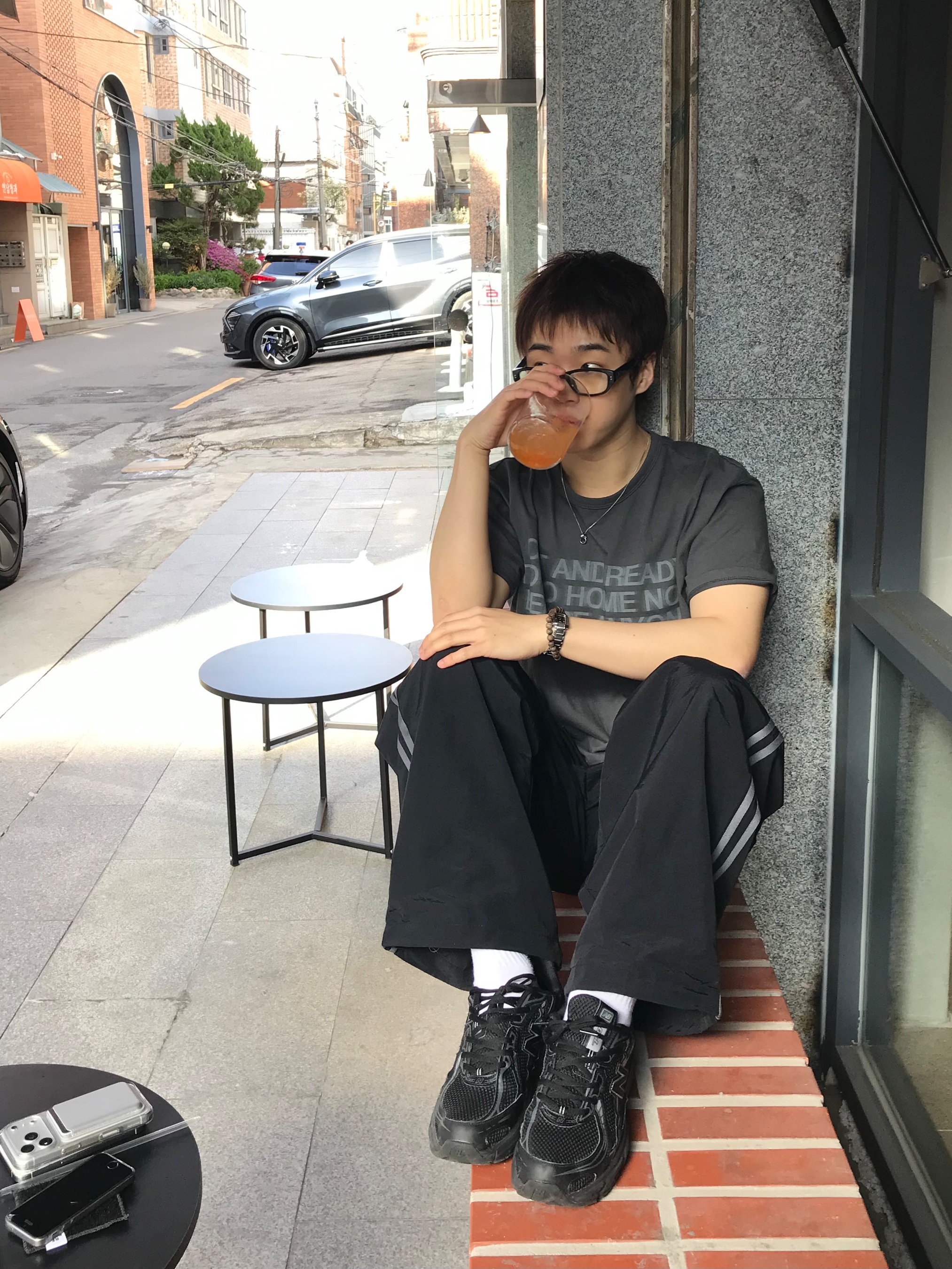 New Balance 740v2 Black Silver Metallic, Casio LTP-V007D-1B 착용 스타일 - 4