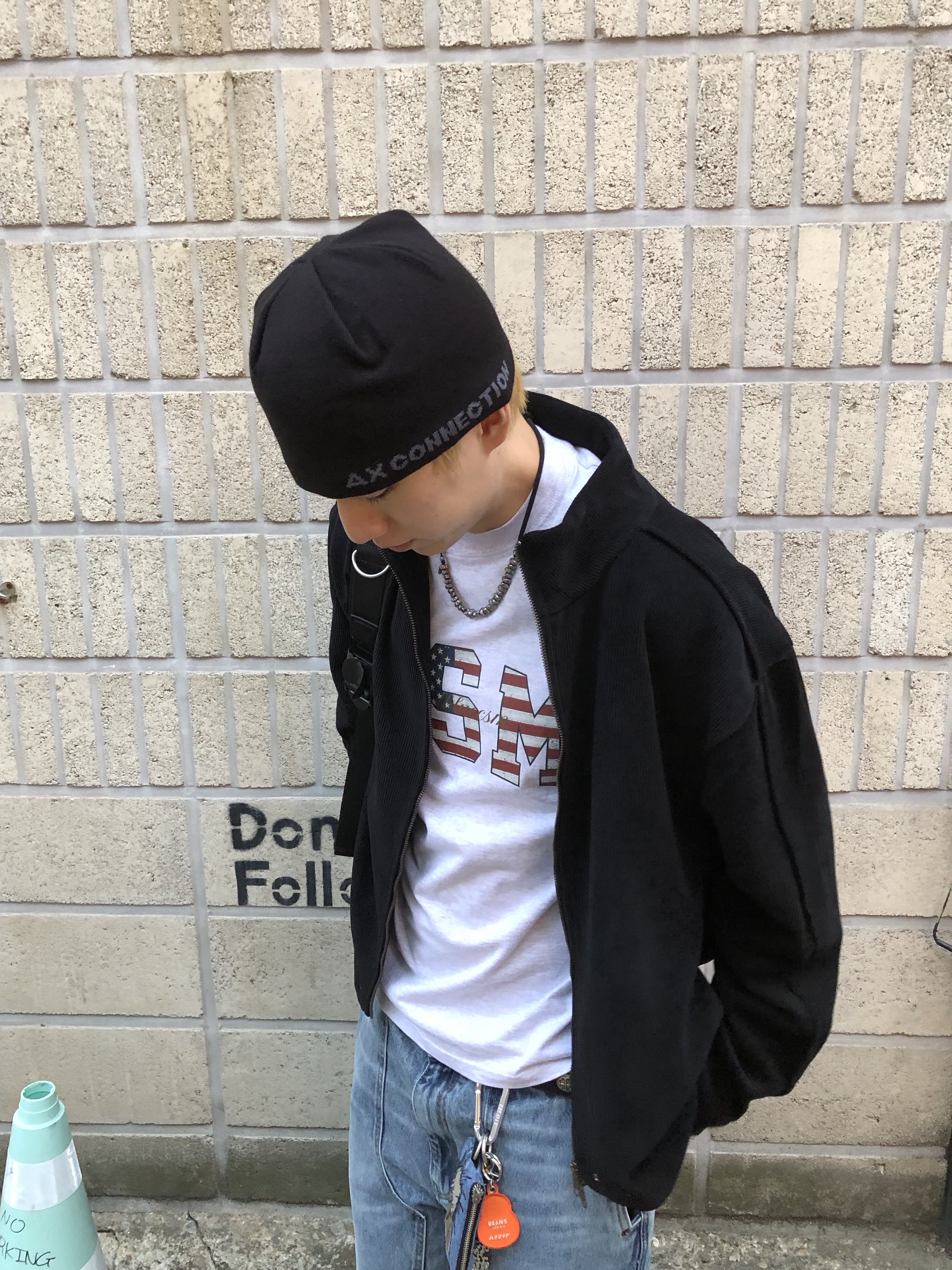 AX CONNECTION Compass Logo Beanie (Lightweight) 착용 스타일 - 2
