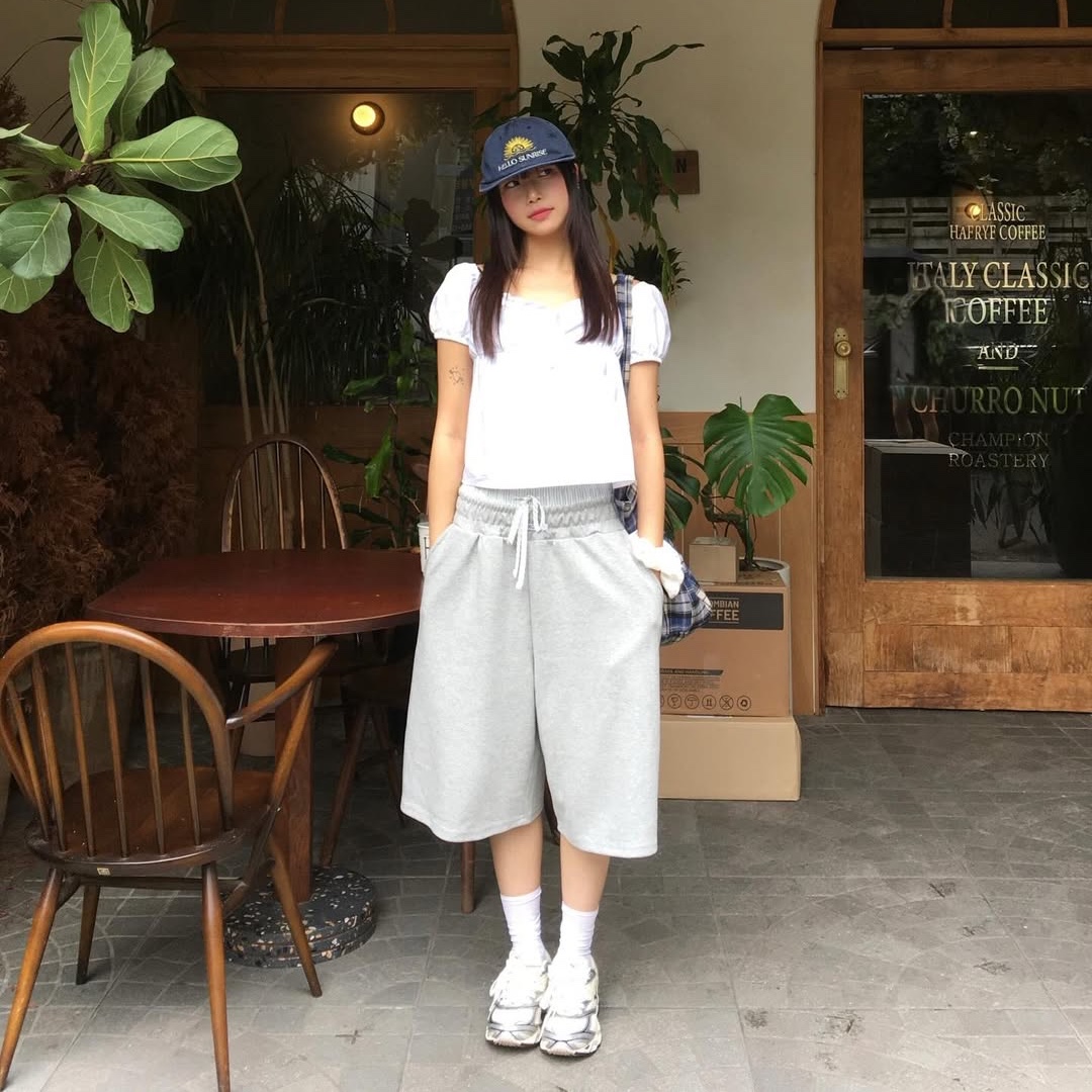 SLEEKGLOW Boxer Trunk Bermuda Pants Gray 착용 스타일 - 2