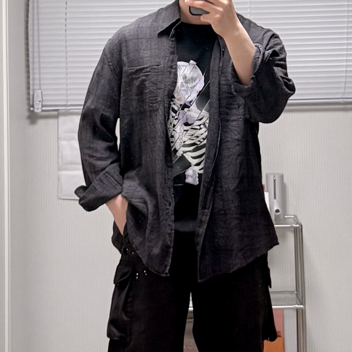 Our Legacy New Box T-Shirt Cybernetic Angel Print, Our Legacy Mount Cargo Nebula Wash Jungle Herringbone 착용 스타일