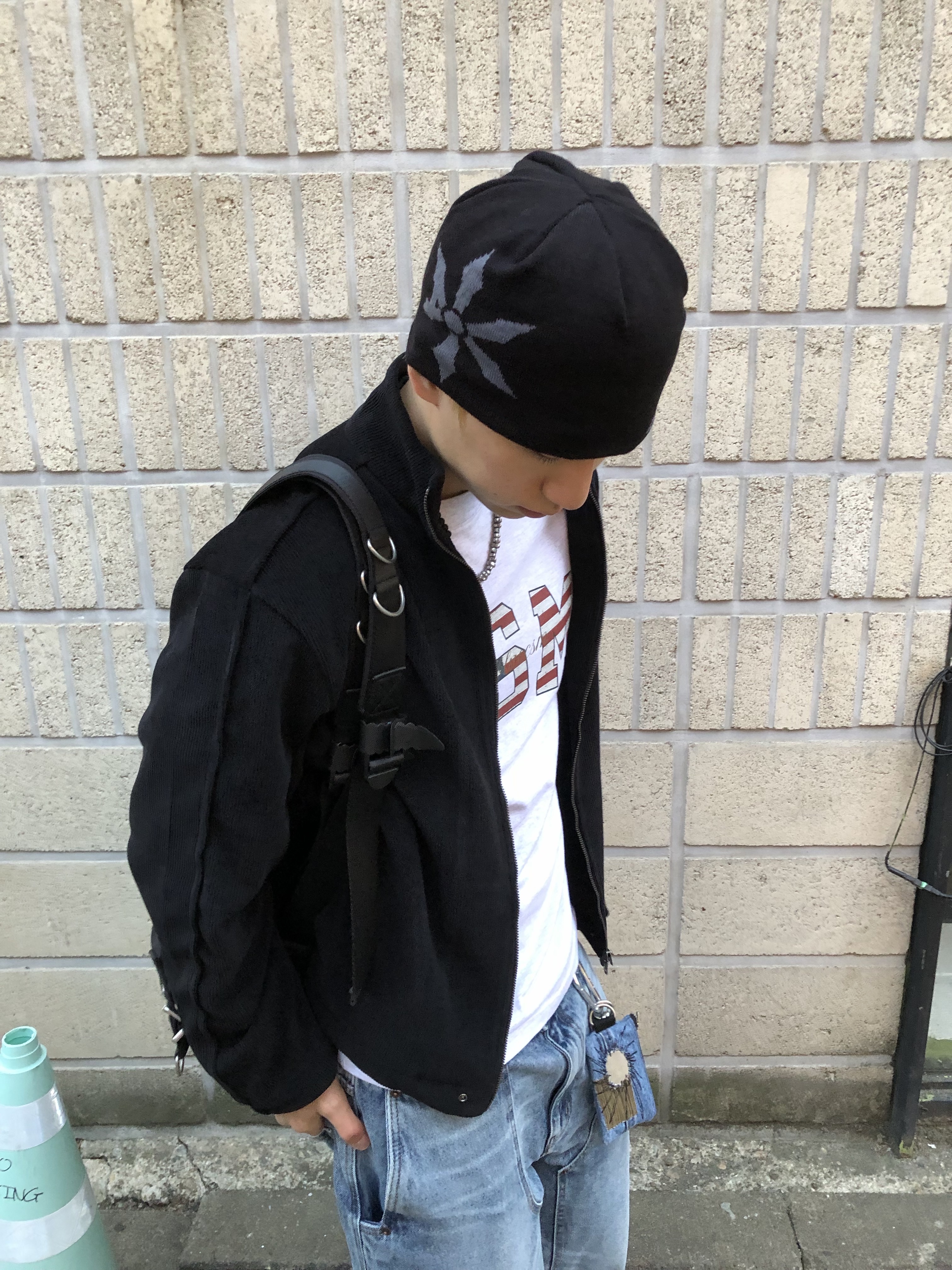 AX CONNECTION Compass Logo Beanie (Lightweight) 착용 스타일 - 5