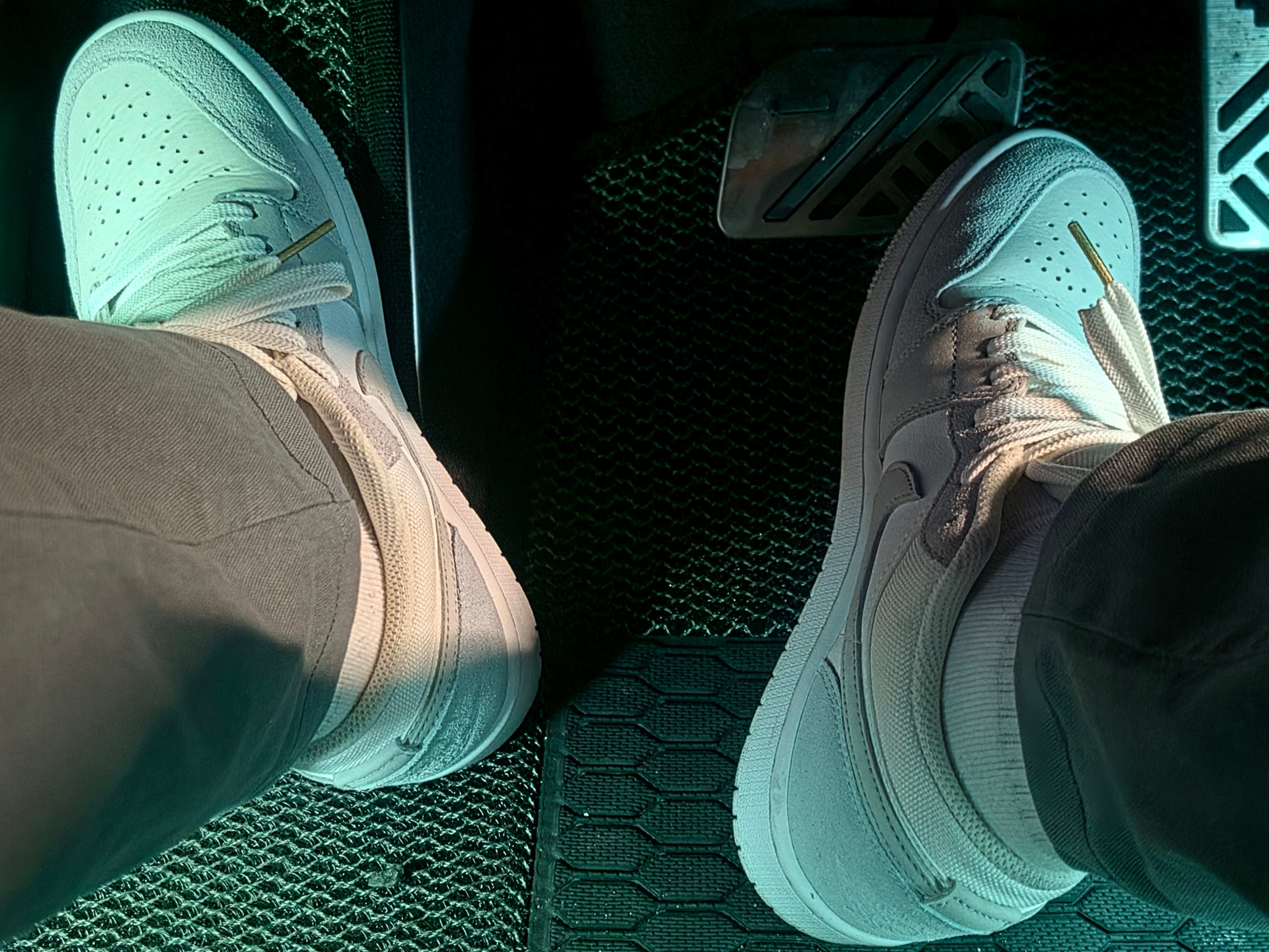 Jordan 1 Low Paris 착용 스타일 - 1