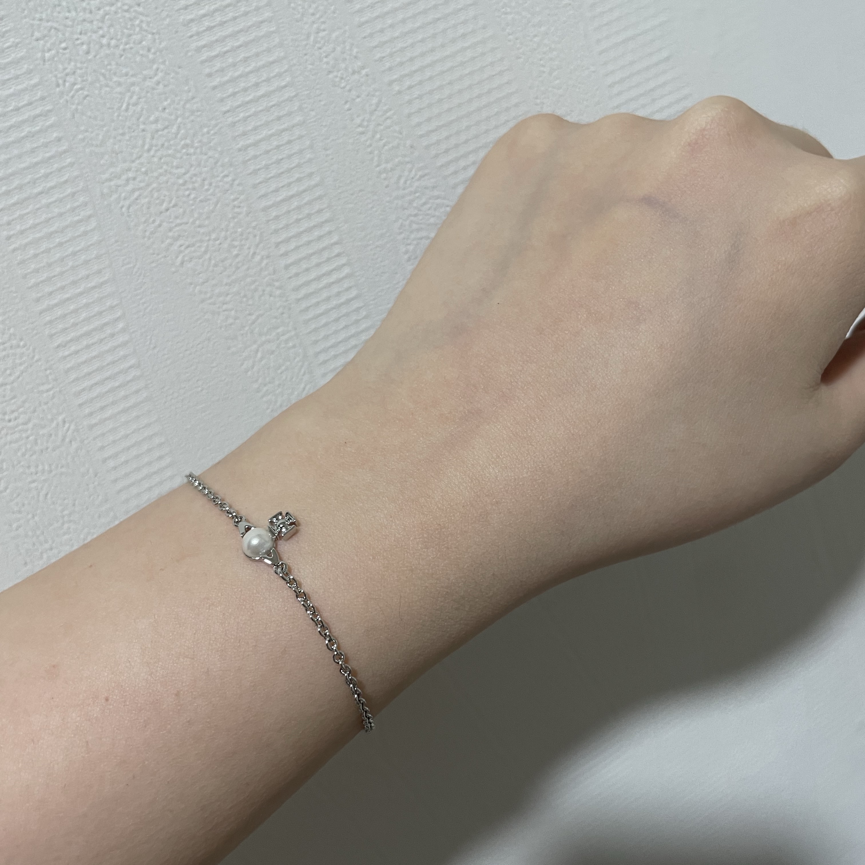 Vivienne Westwood Balbina Bracelet Silver 착용 스타일 - 4