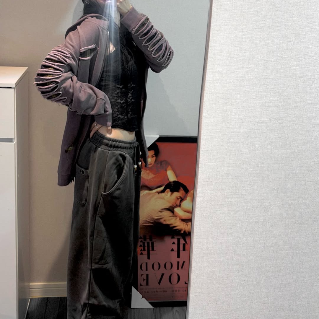 MAINBOOTH Nomad Sweat Pants CHARCOAL 착용 스타일 - 2
