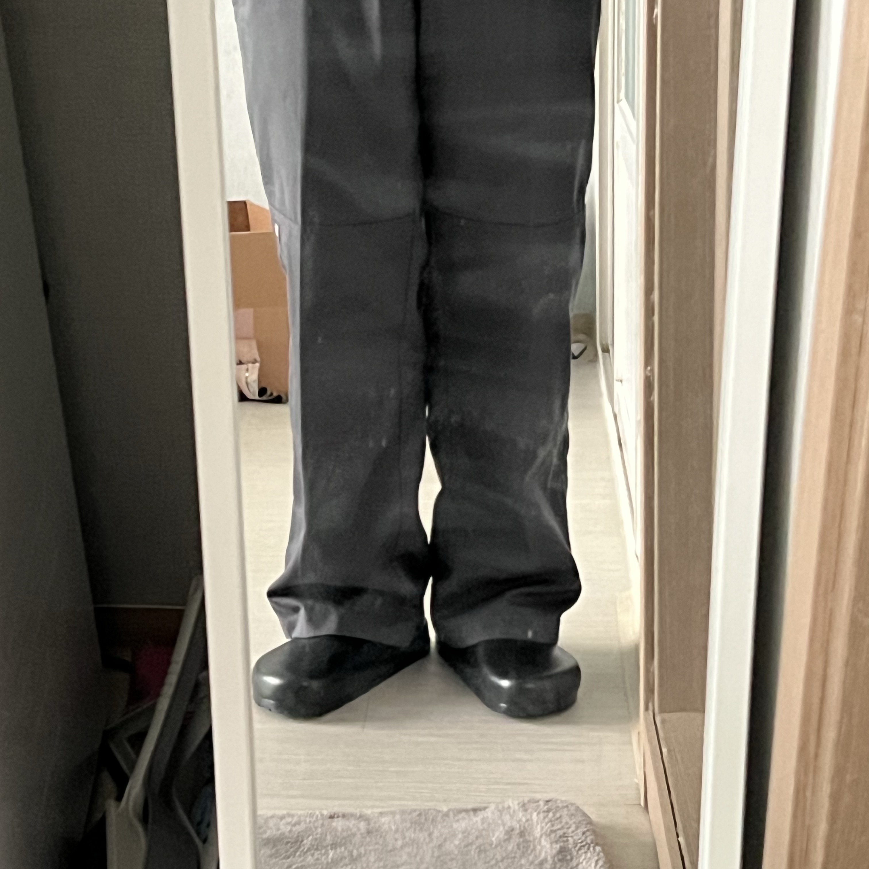 Birkenstock Boston Essentials Eva Black - Regular, Uniqlo x Needles Fleece Oversized Cardigan Black - KR 착용 스타일 - 4