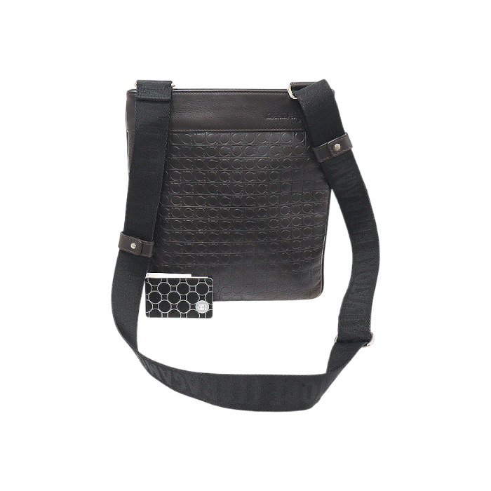 IT5CUH9M6EW3 Ferragamo 24 9420 Dark Brown Pebbled Calfskin Gancini Crossbody Bag