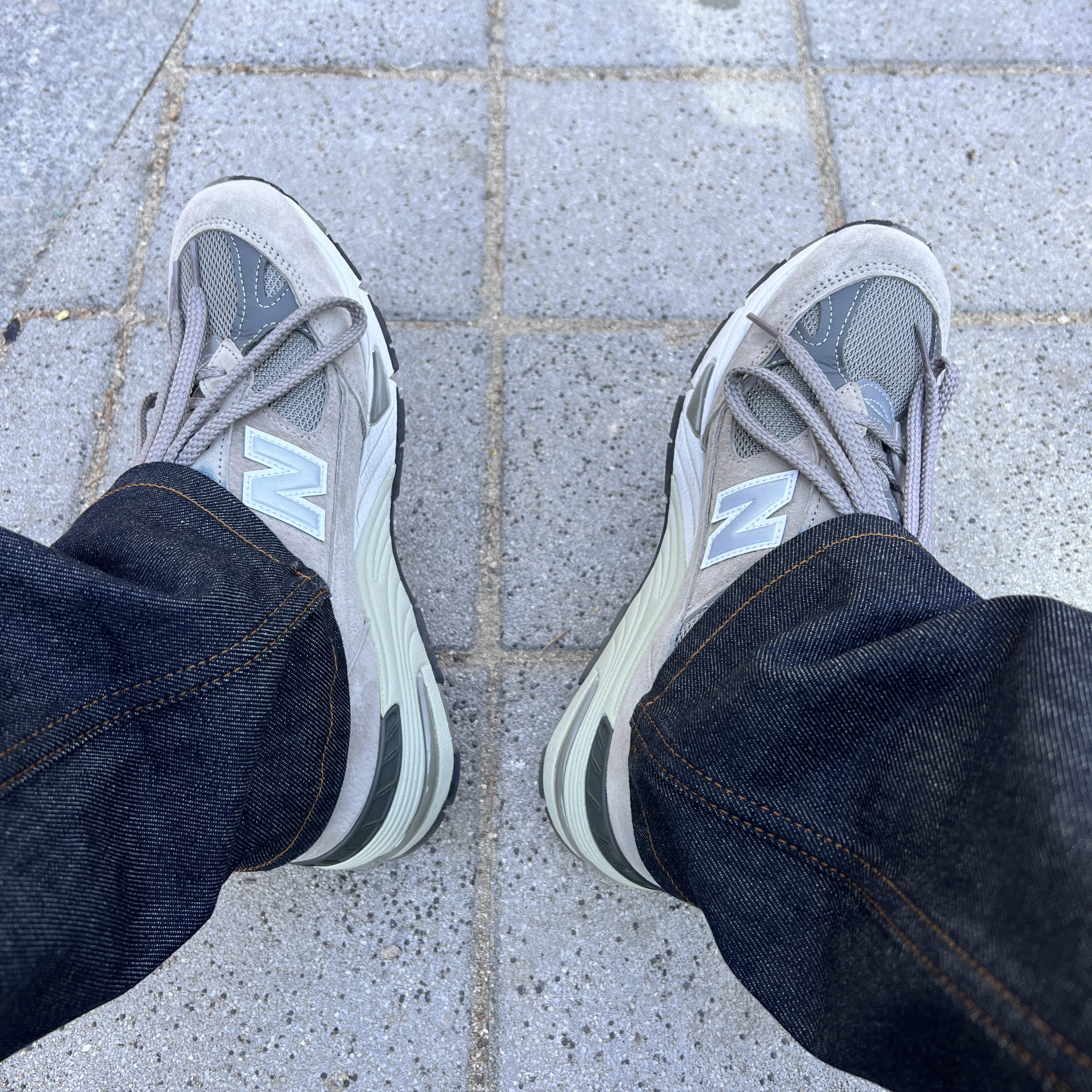 New Balance 991 Made in UK Grey 착용 스타일