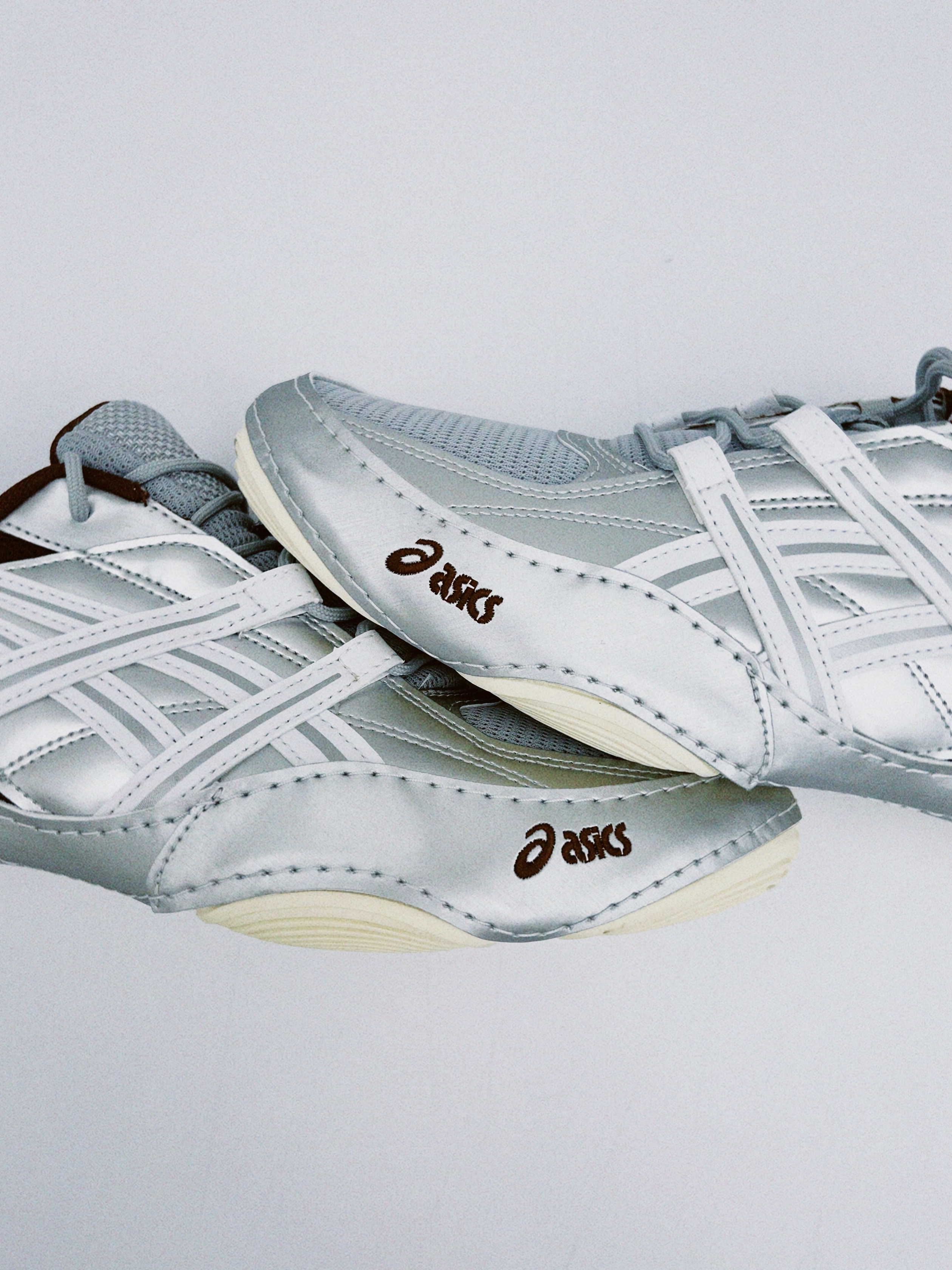 Asics Hypersync Piedmont Grey Pure Silver 착용 스타일 - 3