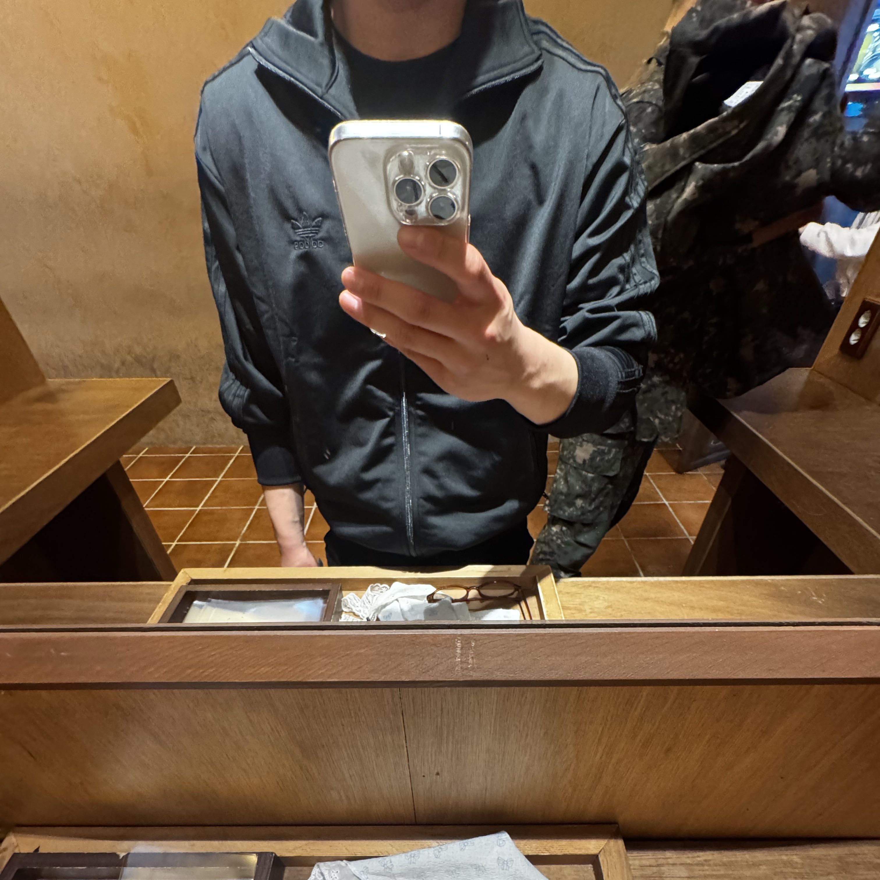 Adidas Adicolor Classic Firebird Track Top Black - KR Sizing 착용 스타일