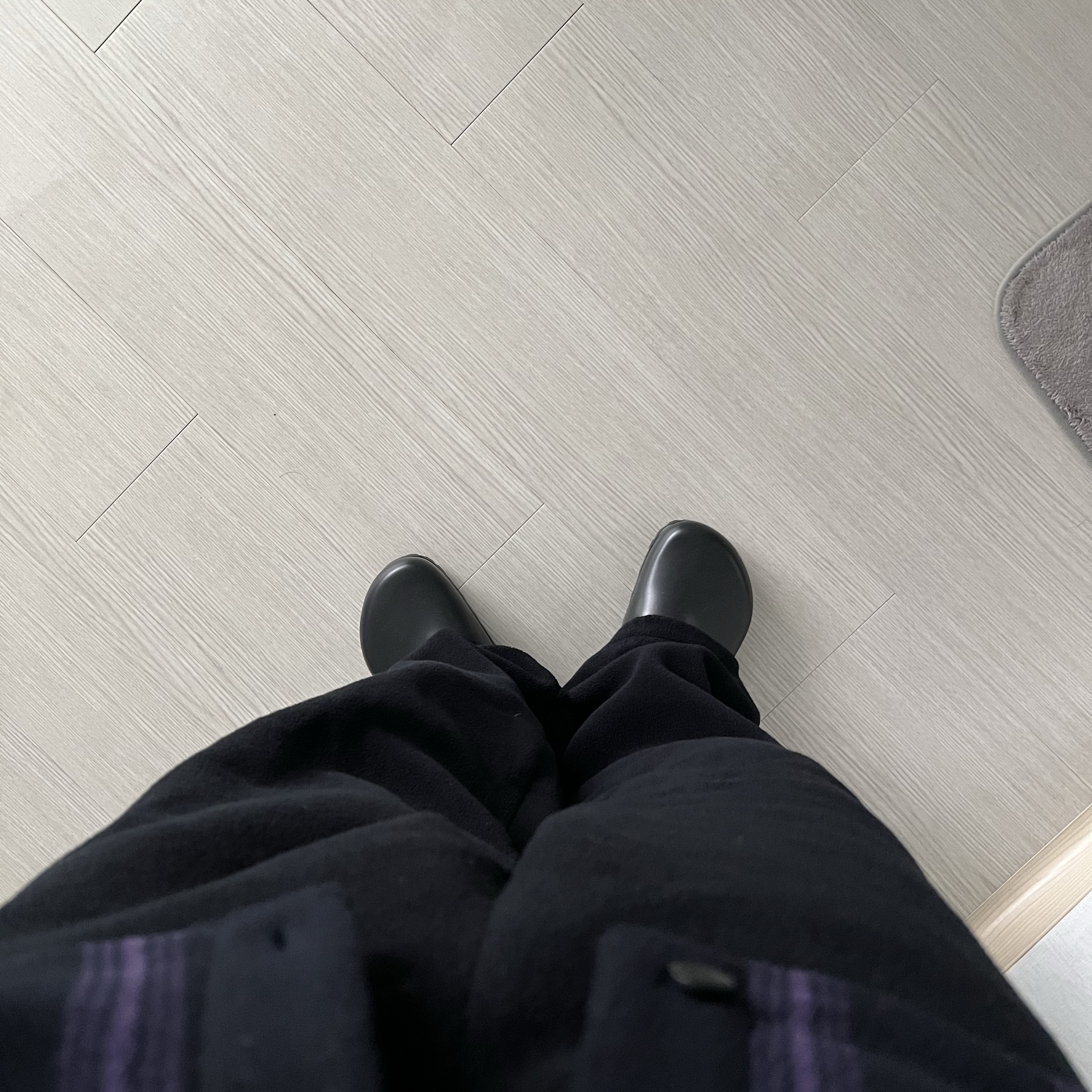 Birkenstock Boston Essentials Eva Black - Regular, Uniqlo x Needles Fleece Oversized Cardigan Black - KR 착용 스타일 - 1