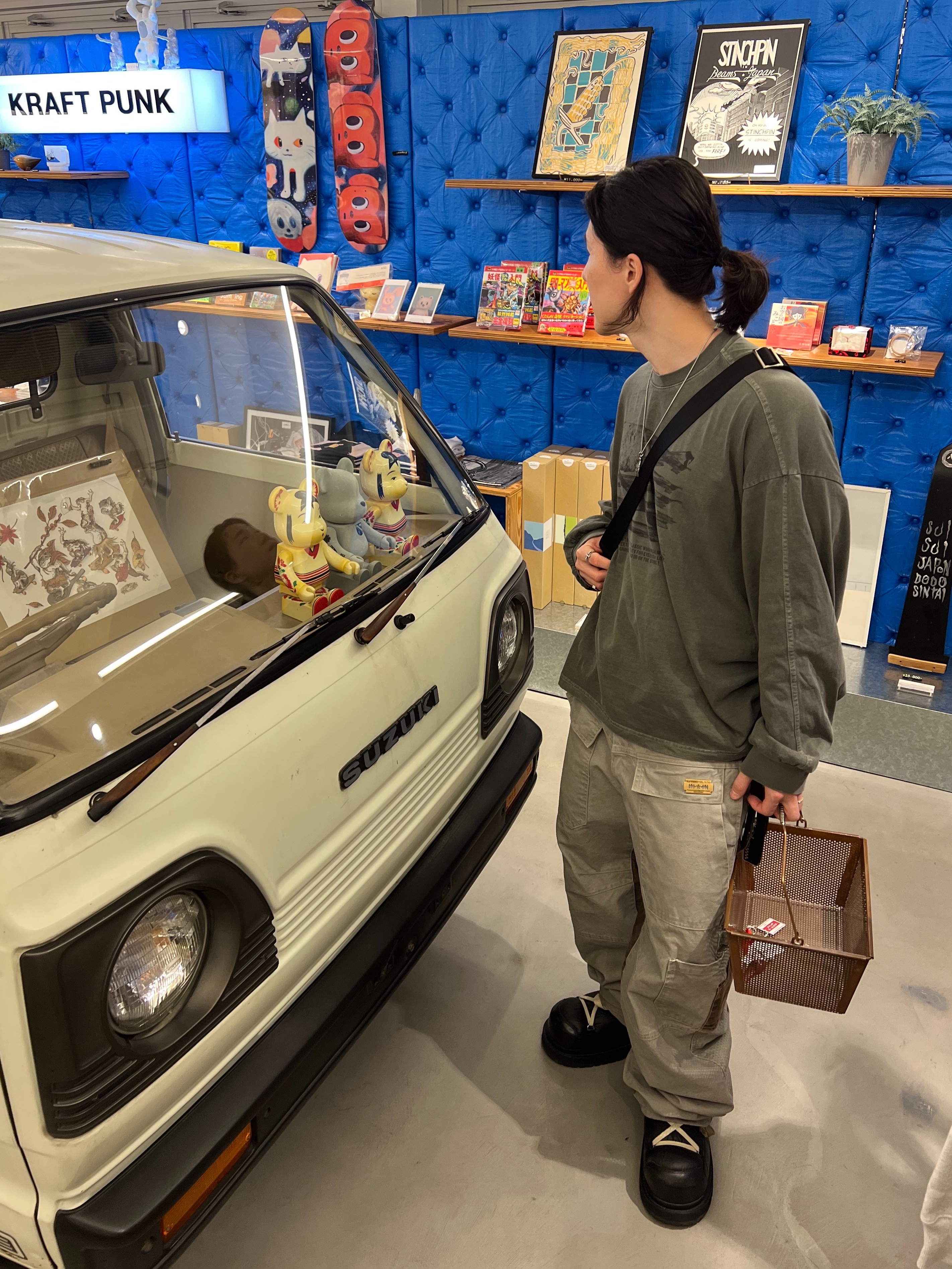 Wapworks Wp Military Shirring Crop Crewneck Khaki, Safarispot Basic Safari Keyring Card Wallet Black 착용 스타일 - 1