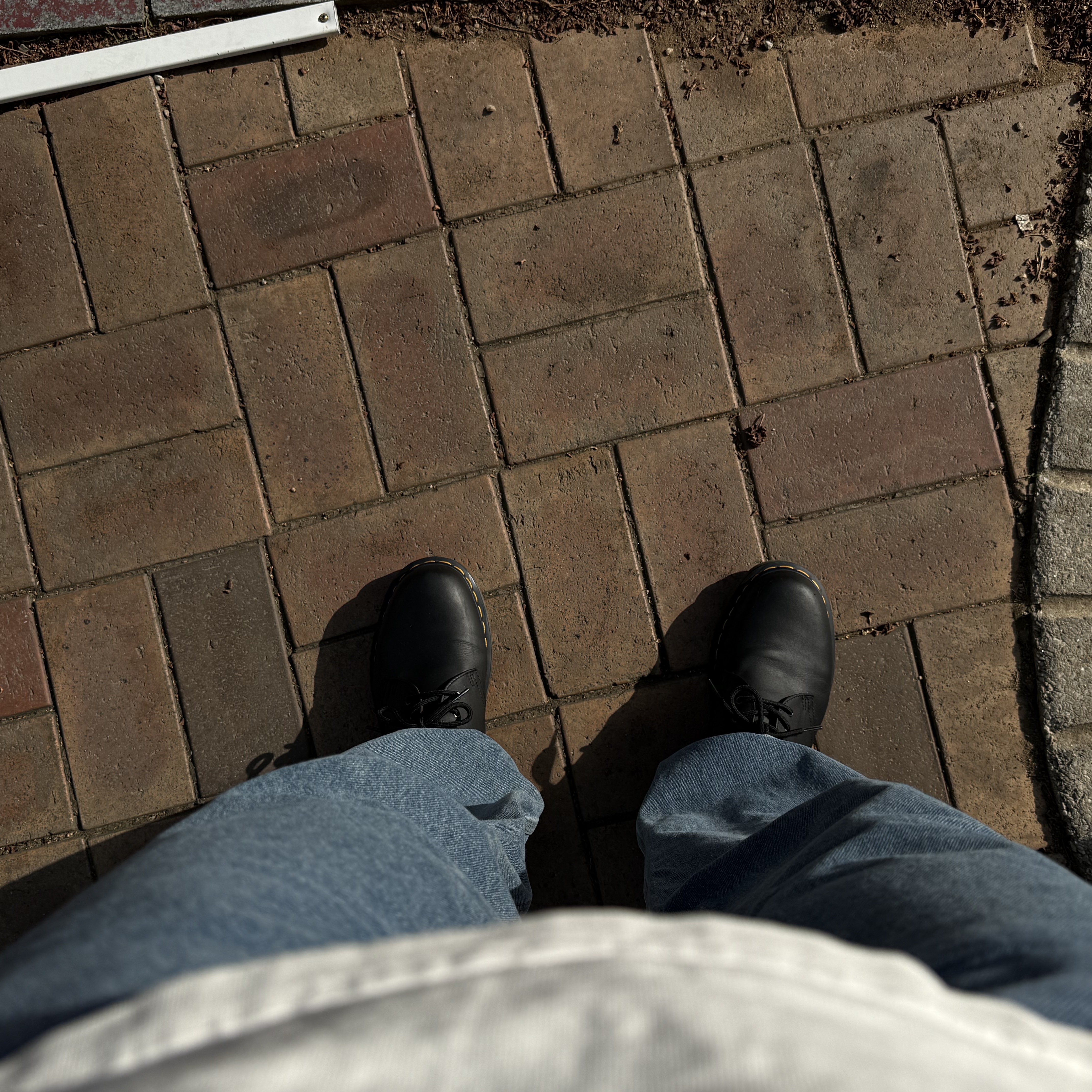 Dr. Martens 1461 Smooth Black 착용 스타일