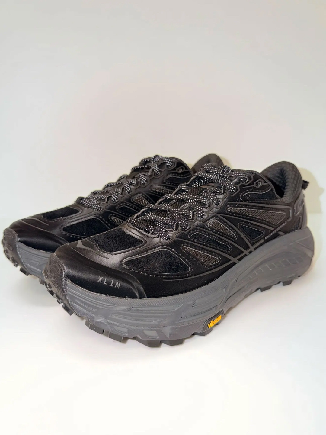 Hoka x Xlim Mafate Speed 2 TS Black Charcoal, Hoka x Xlim Mafate Speed 2 TS Cobalt Blue 착용 스타일 - 3