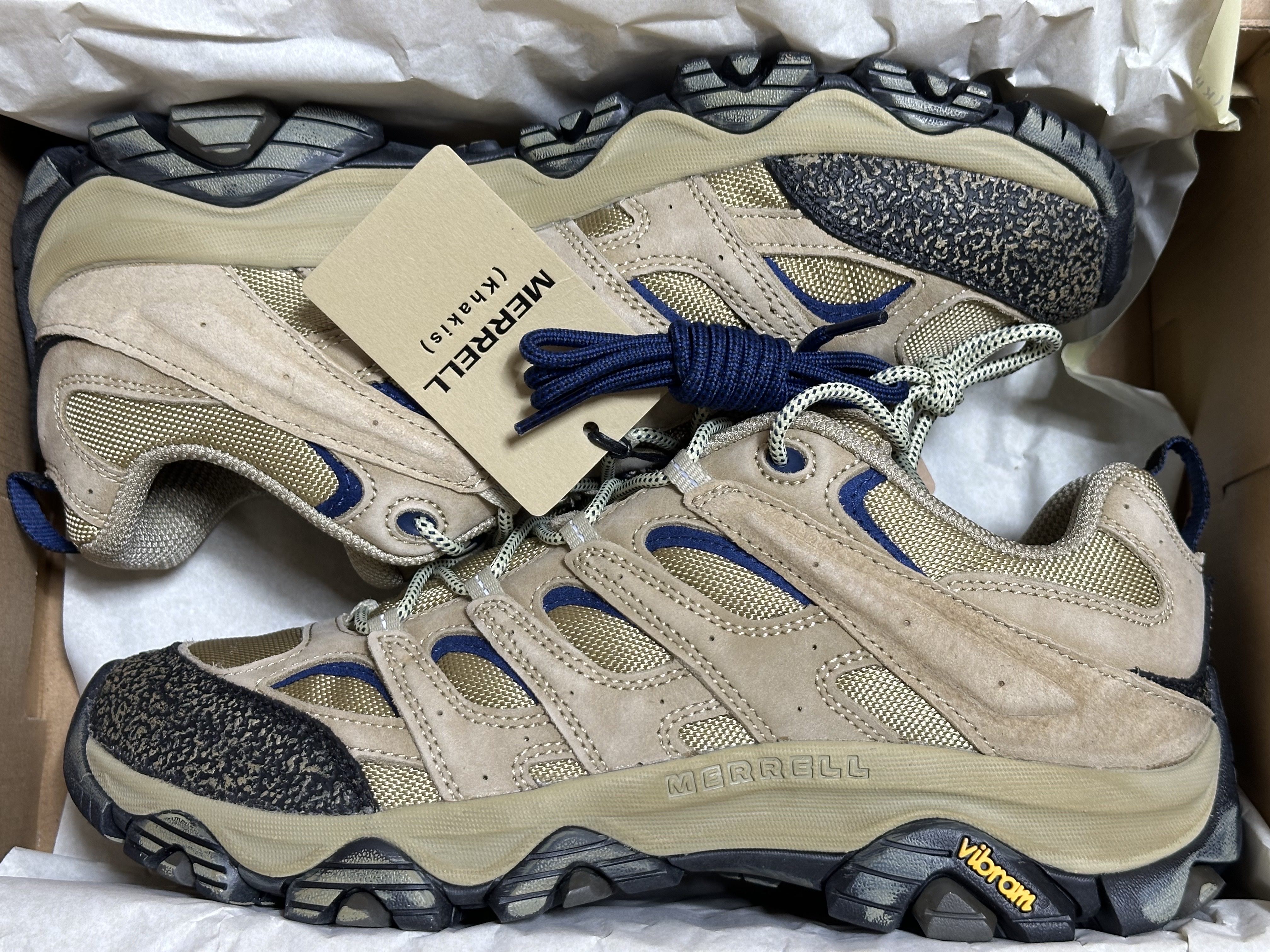 Merrell x Khakis Moab 3 Khaki 착용 스타일 - 1