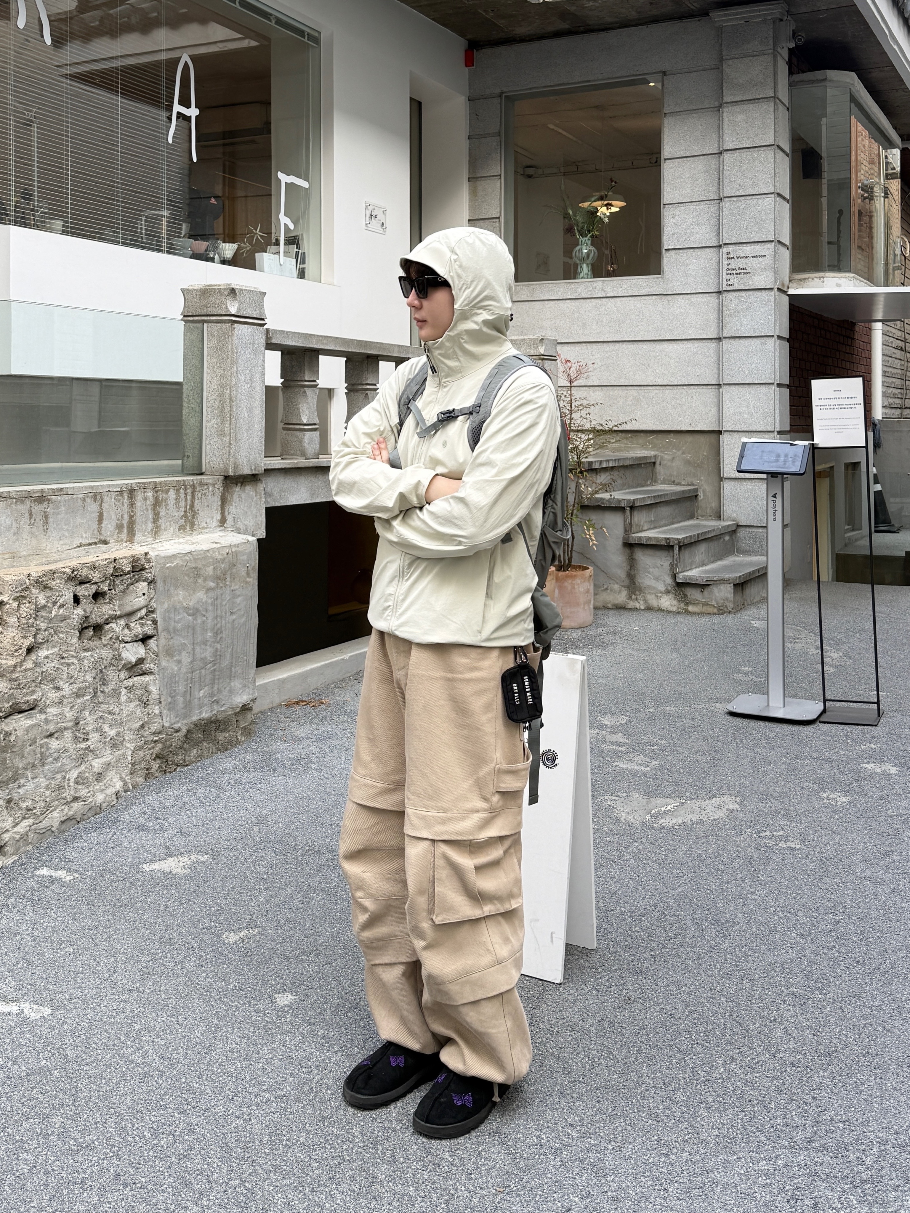 Kamien Titan Baggy Pants Beige, Reebok x Needles Beatnik Moc Core Black Extreme Purple 착용 스타일 - 1