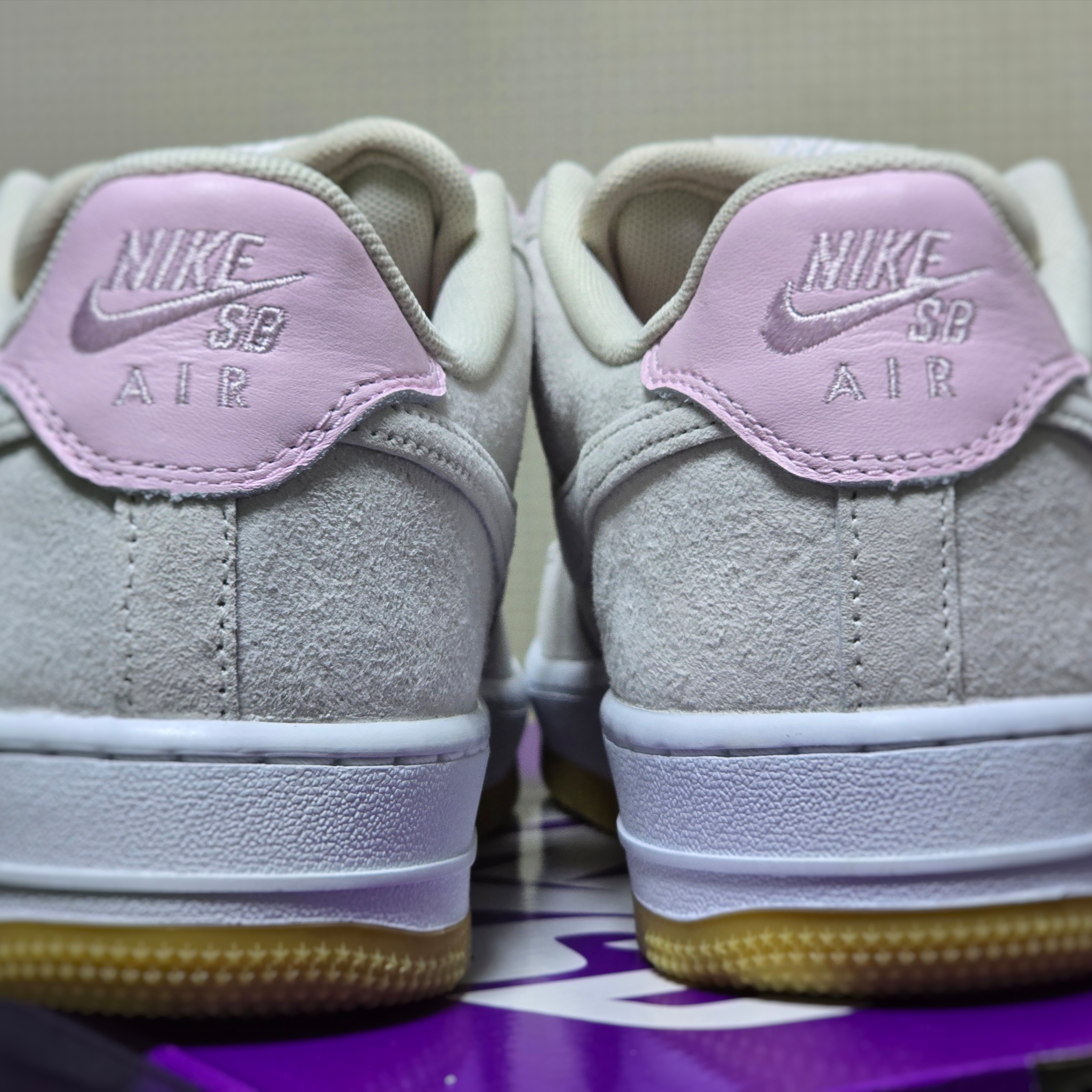 Nike SB Air Force 1 Low Light Orewood Brown and Pink Foam 착용 스타일 - 2