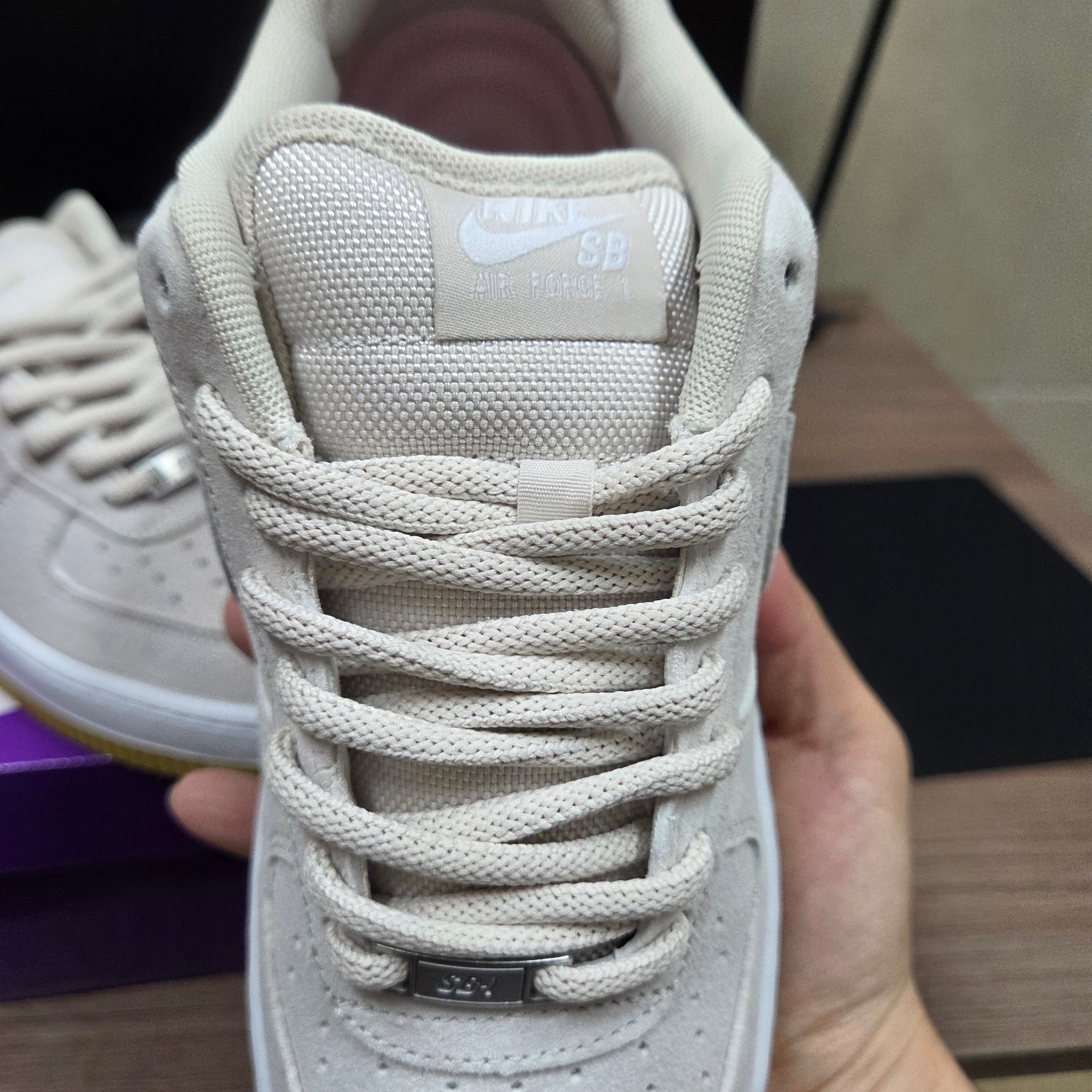Nike SB Air Force 1 Low Light Orewood Brown and Pink Foam 착용 스타일 - 2