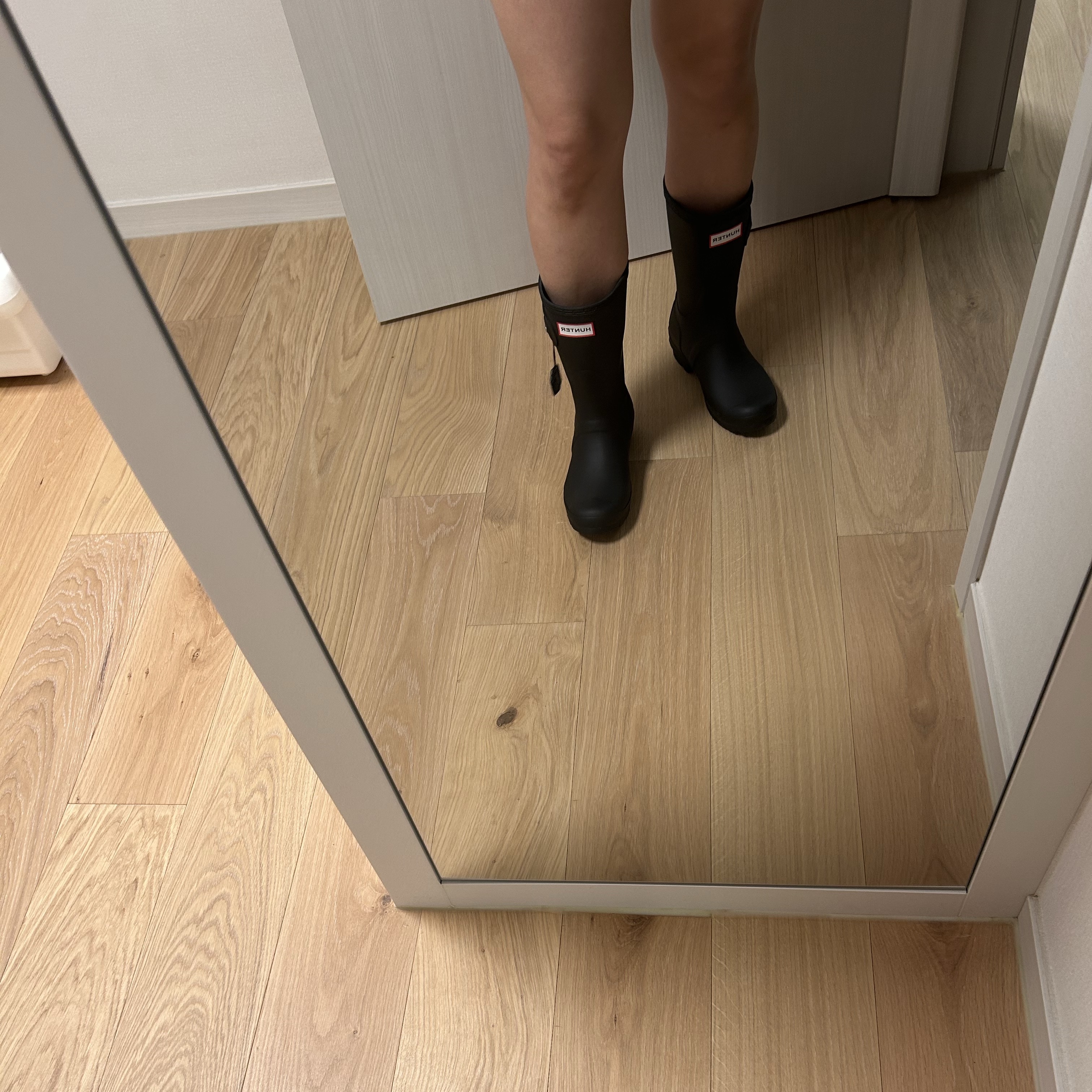 (W) Hunter Original Short Rain Boots Black 착용 스타일 - 2