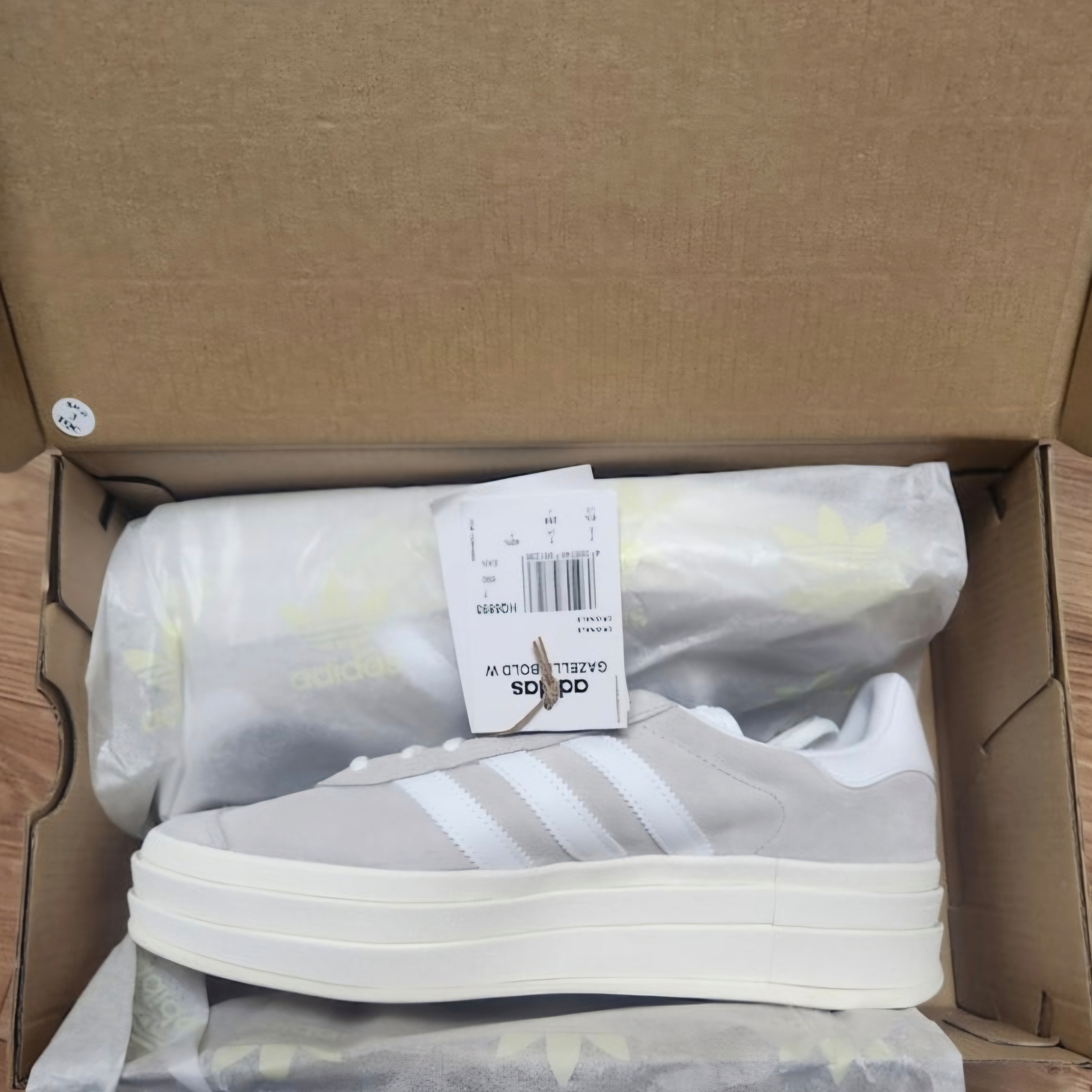 (W) Adidas Gazelle Bold Grey Cloud White 착용 스타일