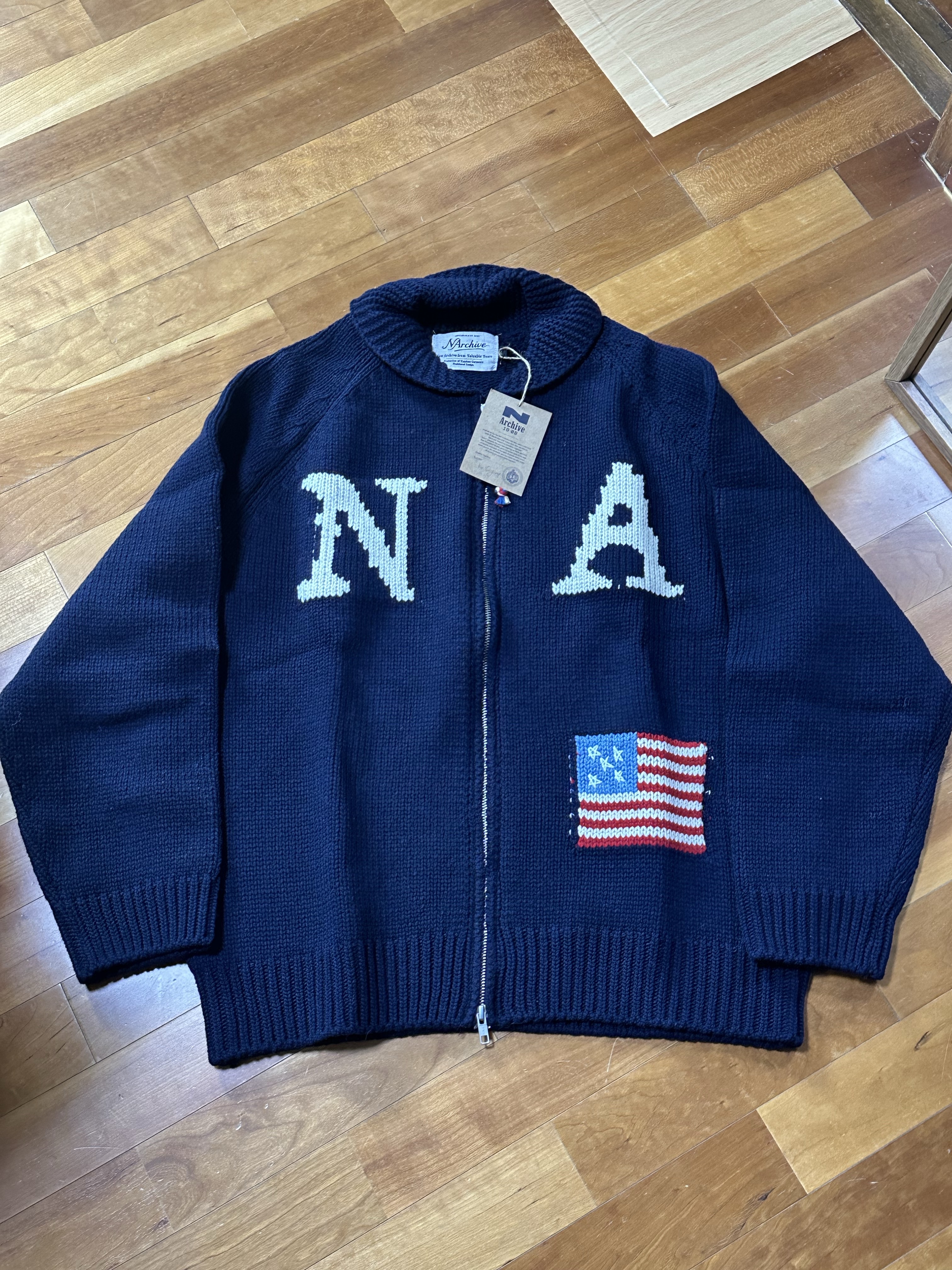 N ARCHIVE Hand Made Detail Vintage League Knit Jumper Navy 착용 스타일