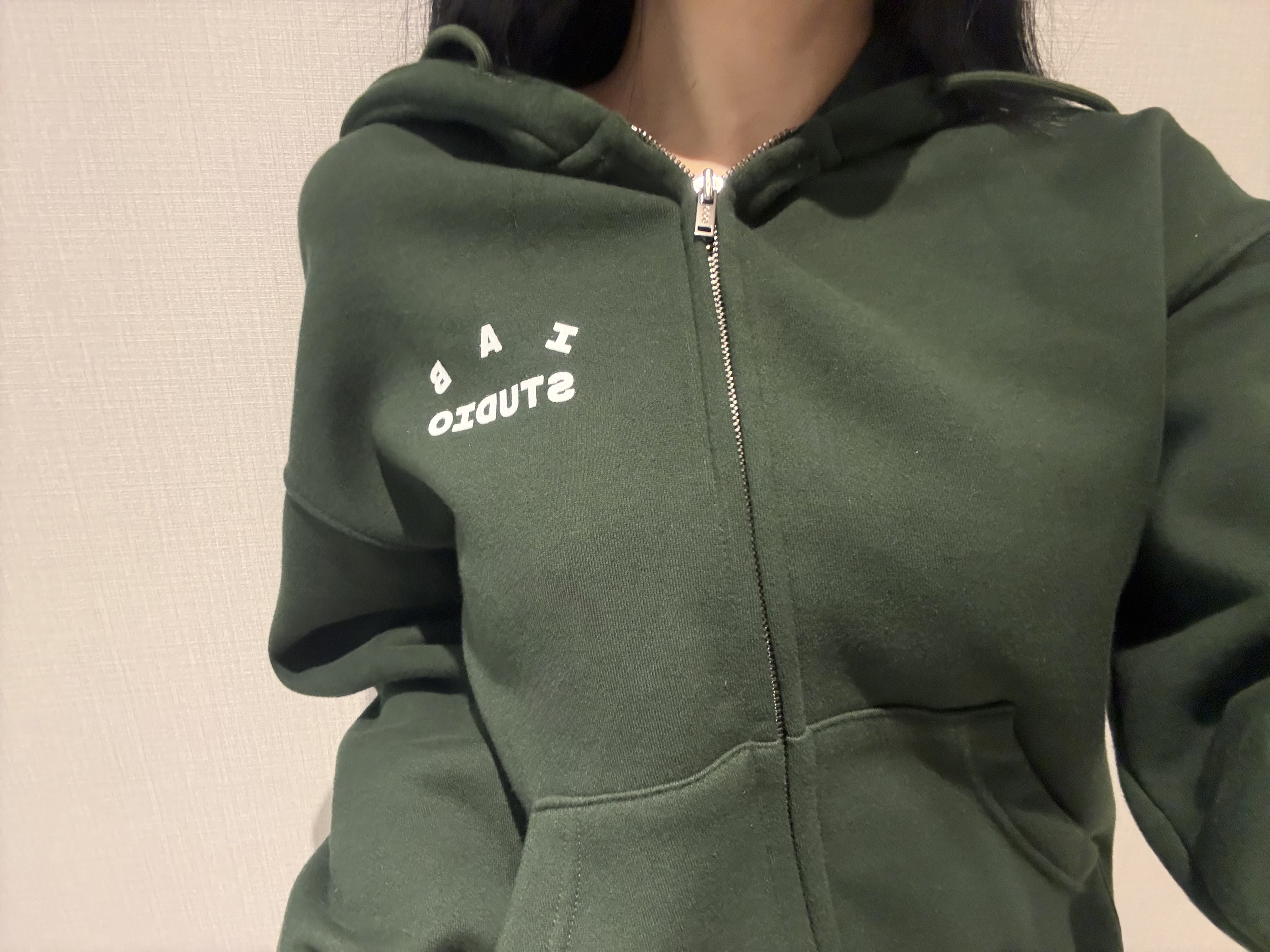 IAB Studio Zip-Up Hoodie Deep Green 2026 Ver. 착용 스타일