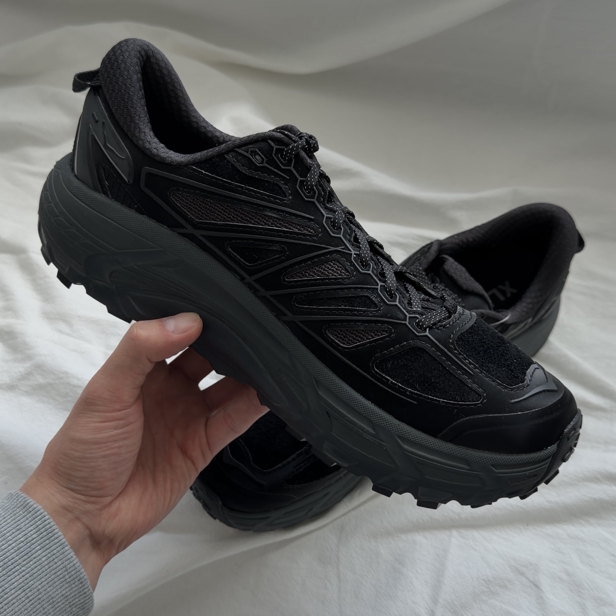 Hoka x Xlim Mafate Speed 2 TS Black Charcoal 착용 스타일 - 5