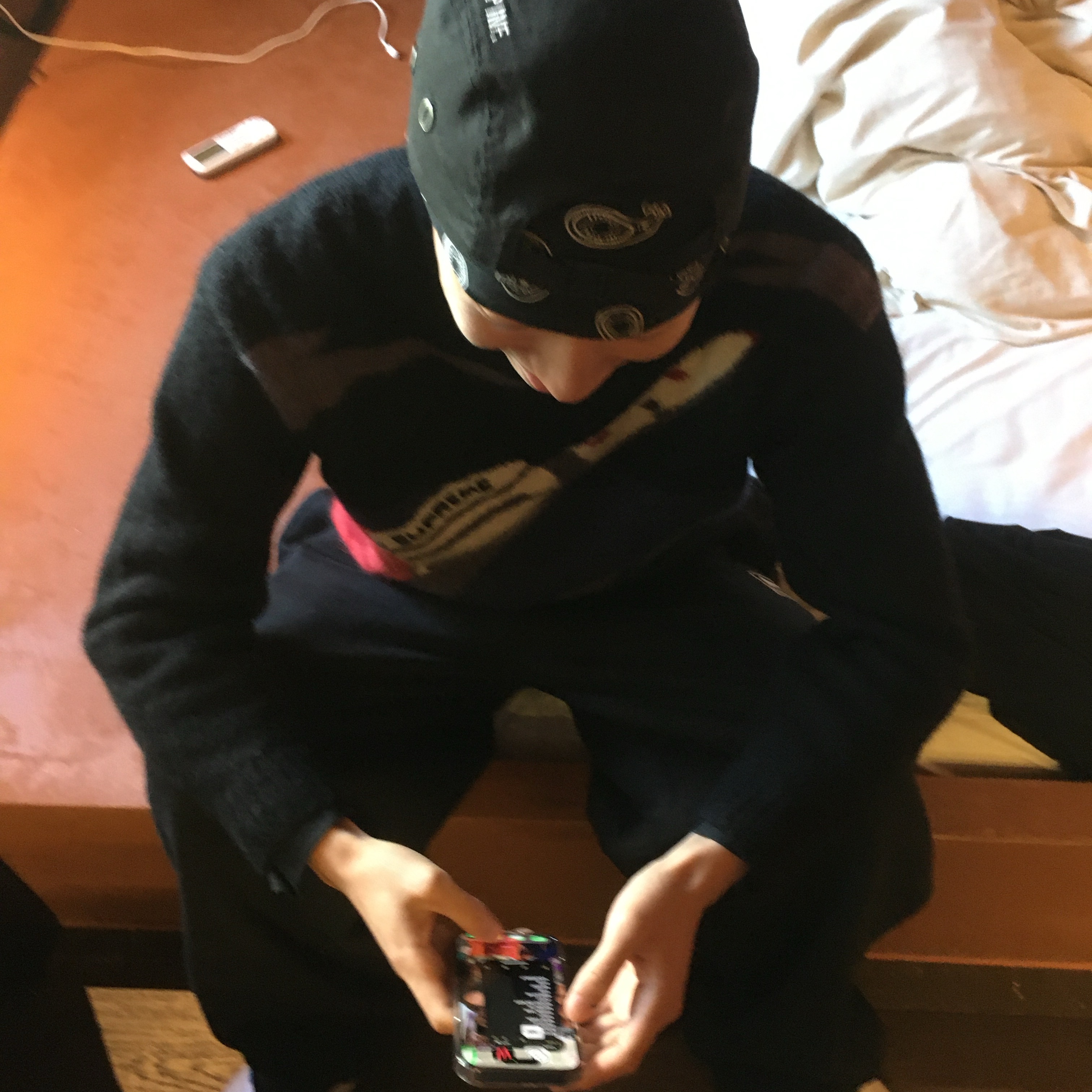 Supreme Rocket Sweater Black - 22FW 착용 스타일 - 2