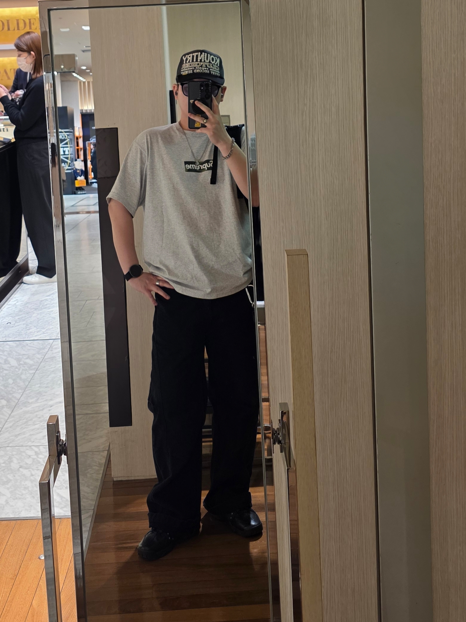 Kapital Kountry Pearl Clutcher Truck Cap Grey Black, Supreme Box Logo T-Shirt Ash Grey - 23FW 착용 스타일 - 1