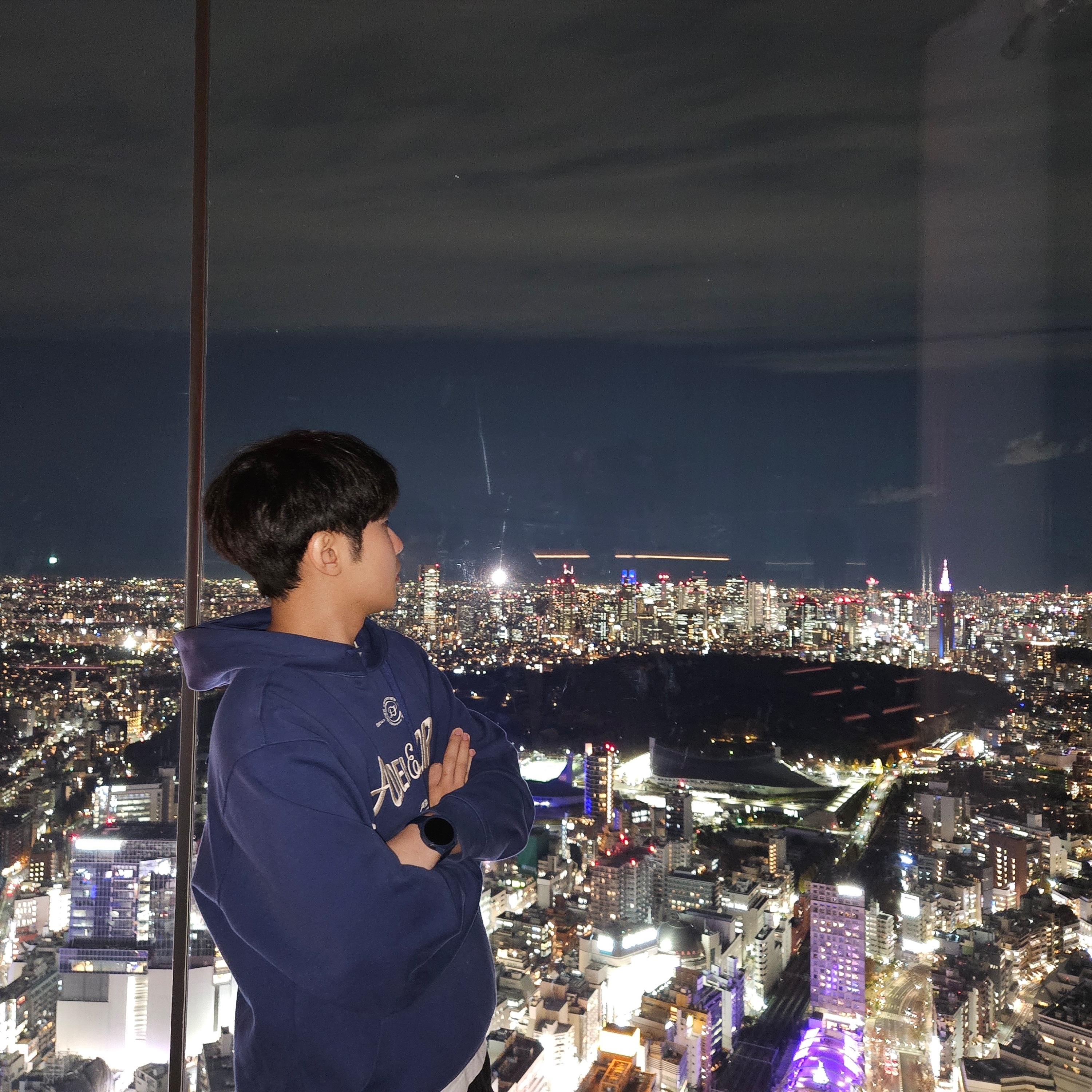Ader Error Verif Logo Hoodie Navy 착용 스타일