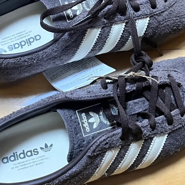 (W) Adidas Gazelle Lo Pro Dark Brown Cream White 착용 스타일