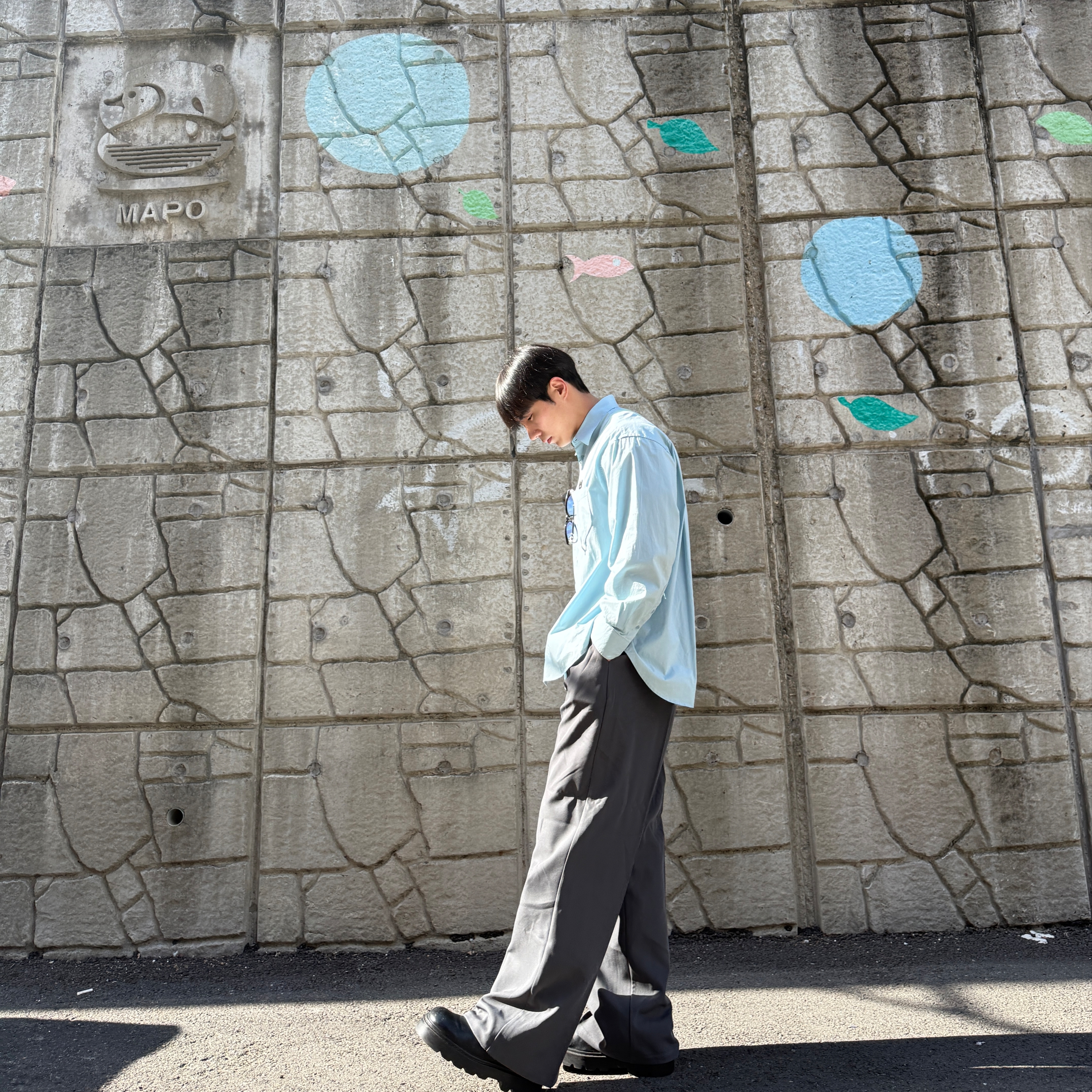 SONGZIO ZZERO Panther Denim Shirt Blue 착용 스타일 - 2