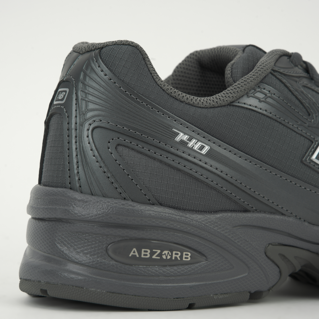 뉴발란스 740 그레이 실버 - D 스탠다드(New Balance 740 Grey Silver - D Standard) - 8
