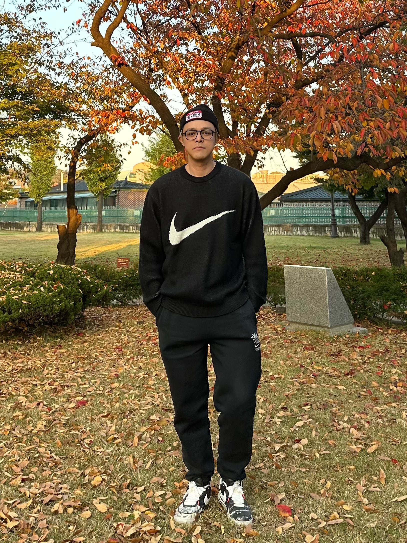 Supreme Gonz Nametag Beanie Black - 21FW, Gentle Monster x Maison Margiela MM011 Clear Black 착용 스타일 - 1