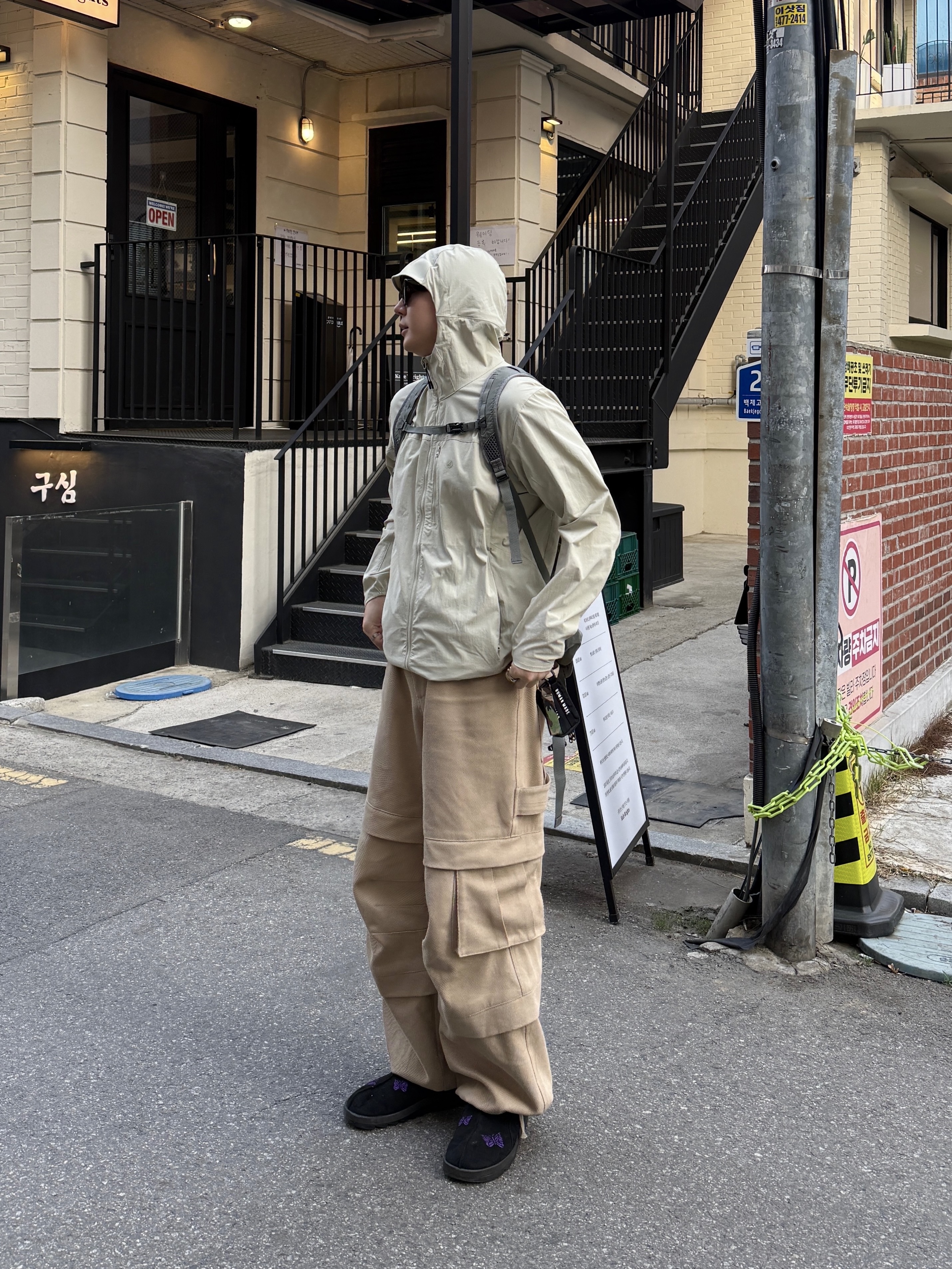 Kamien Titan Baggy Pants Beige, Reebok x Needles Beatnik Moc Core Black Extreme Purple 착용 스타일 - 2