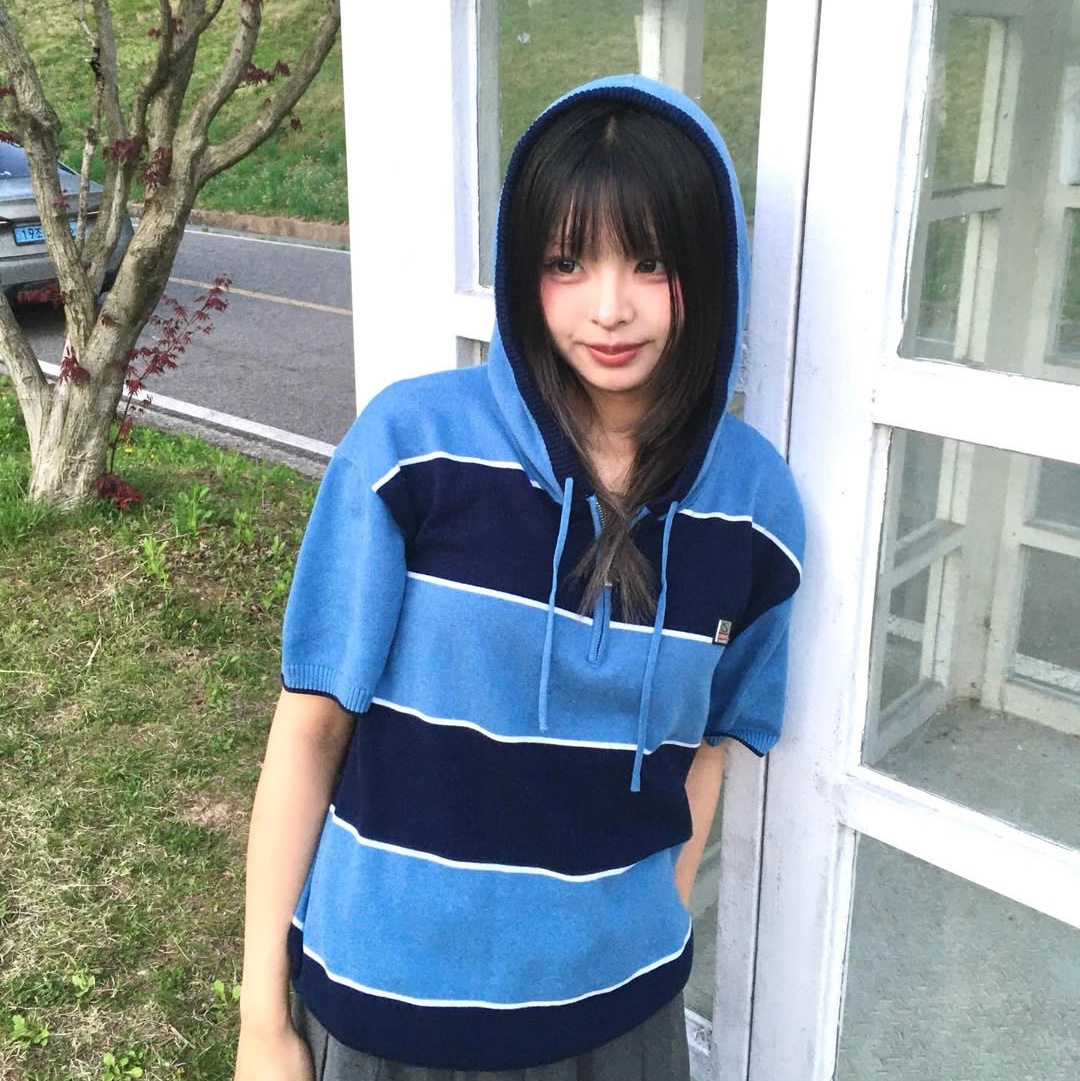 SPORT CHAMBER Loop Knit Hoodie SKY BLUE 착용 스타일 - 3