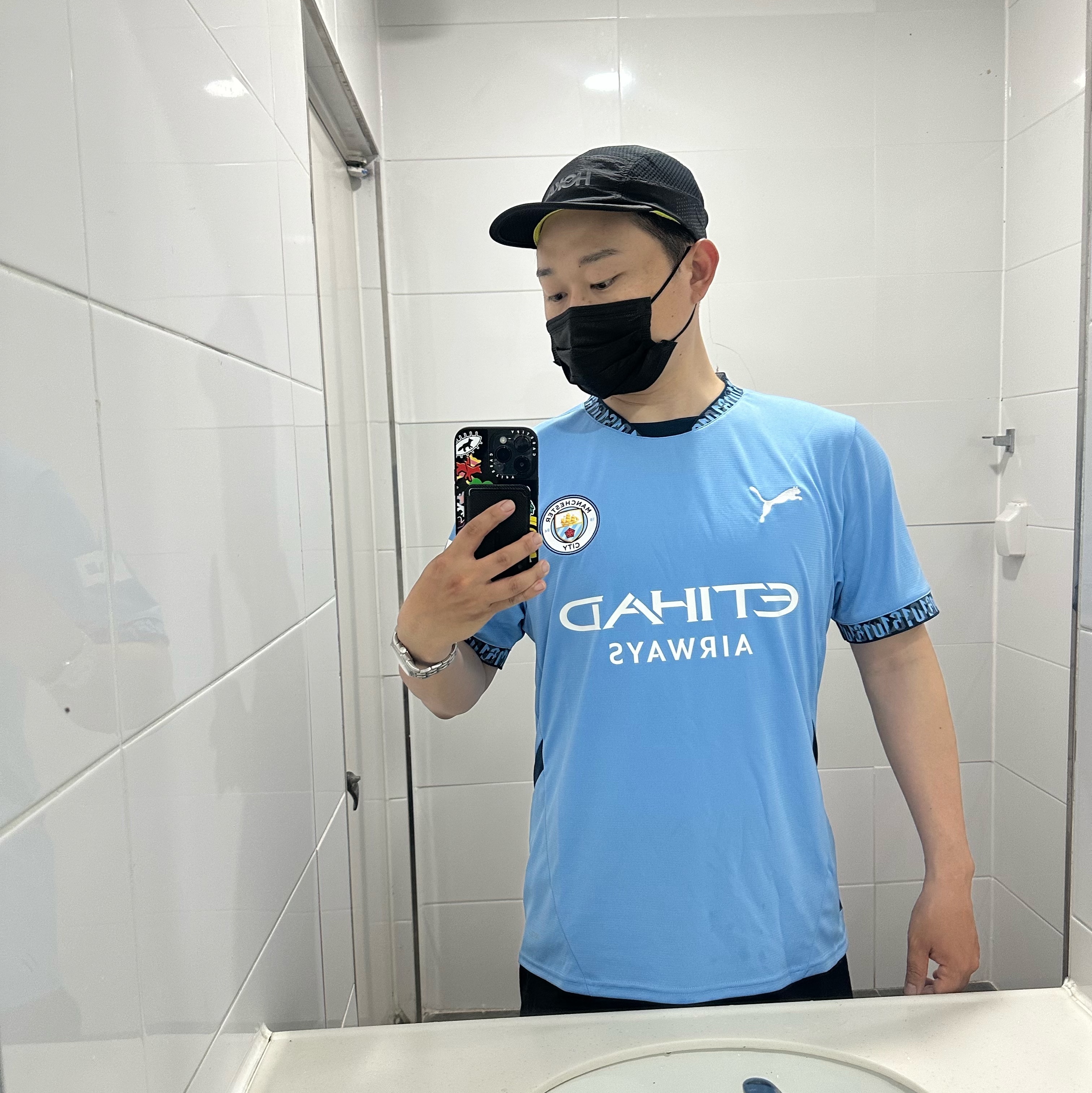 Hoka Trail Run Hat Black, Puma Manchester City 2024/25 Home Jersey Team Light Blue (Non Marking Ver.) 착용 스타일
