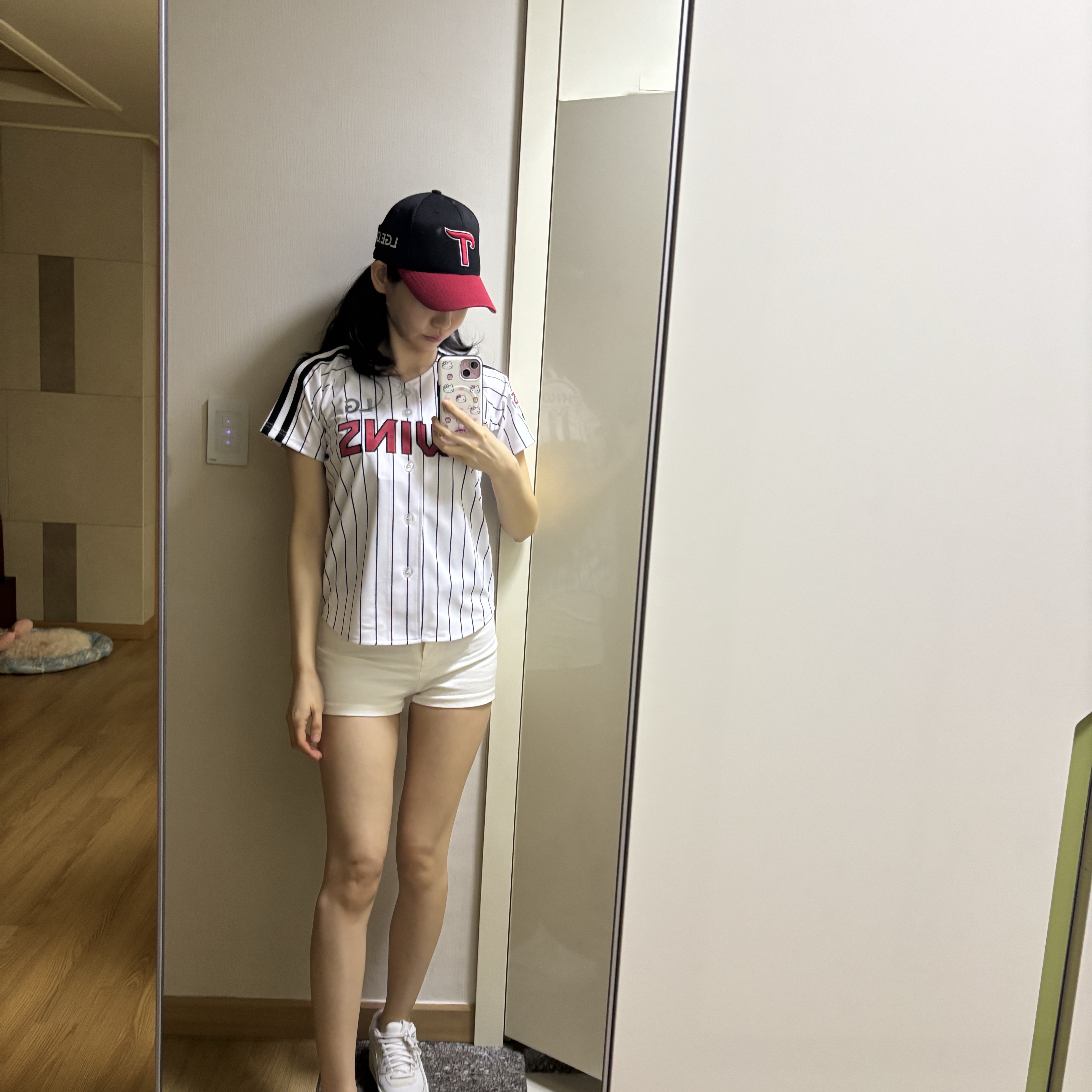 LG TWINS Collection Kids Regular Home Uniform 착용 스타일