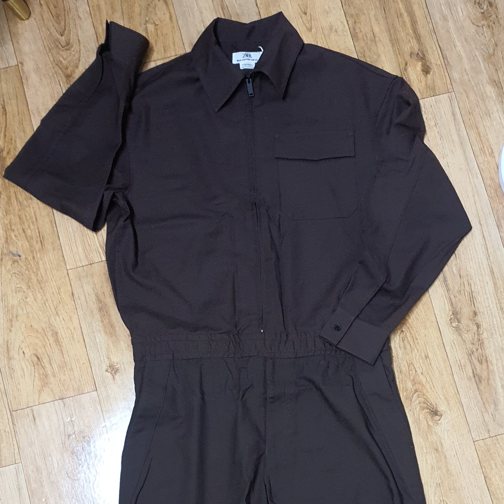 Zara Jumpsuit Limited Edition Brown, Nike x Off-White Terra Forma Wheat and Green Strike 착용 스타일 - 3