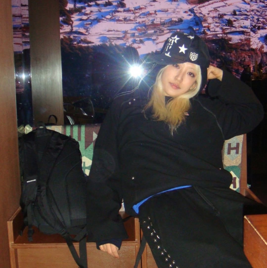 SPORT CHAMBER SC Node T-shirt BLUE, SPORT CHAMBER SC Waffle Ear-Open Hood T-shirt BLACK 착용 스타일 - 4