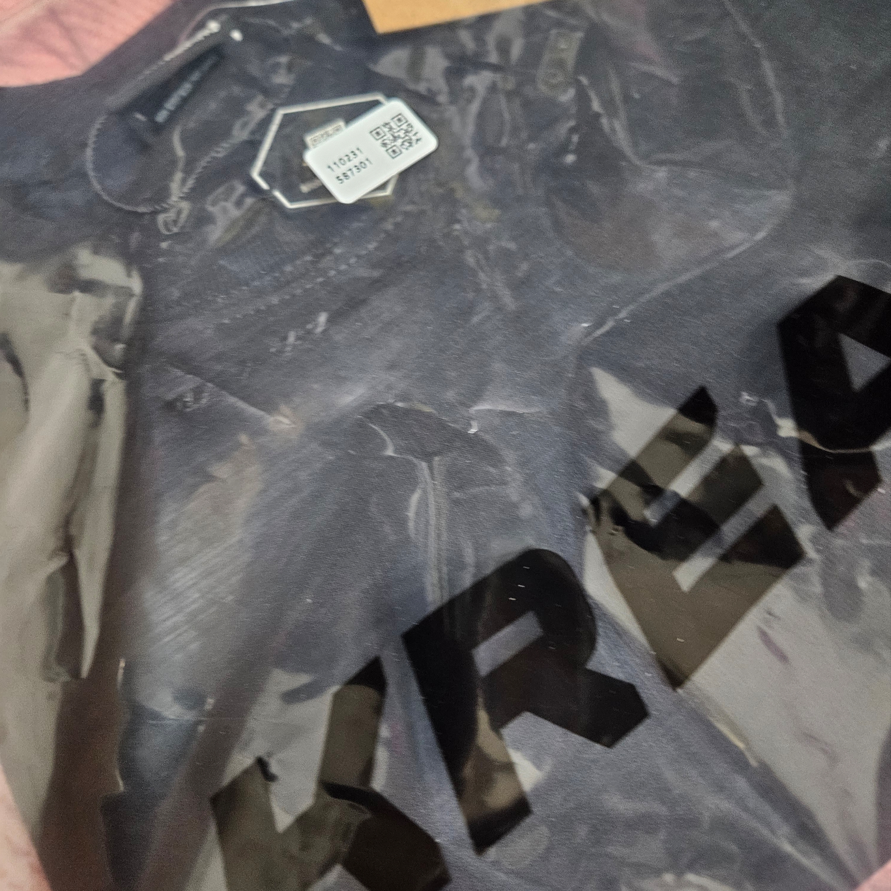 Stussy Tall Dice T-Shirt Black 착용 스타일