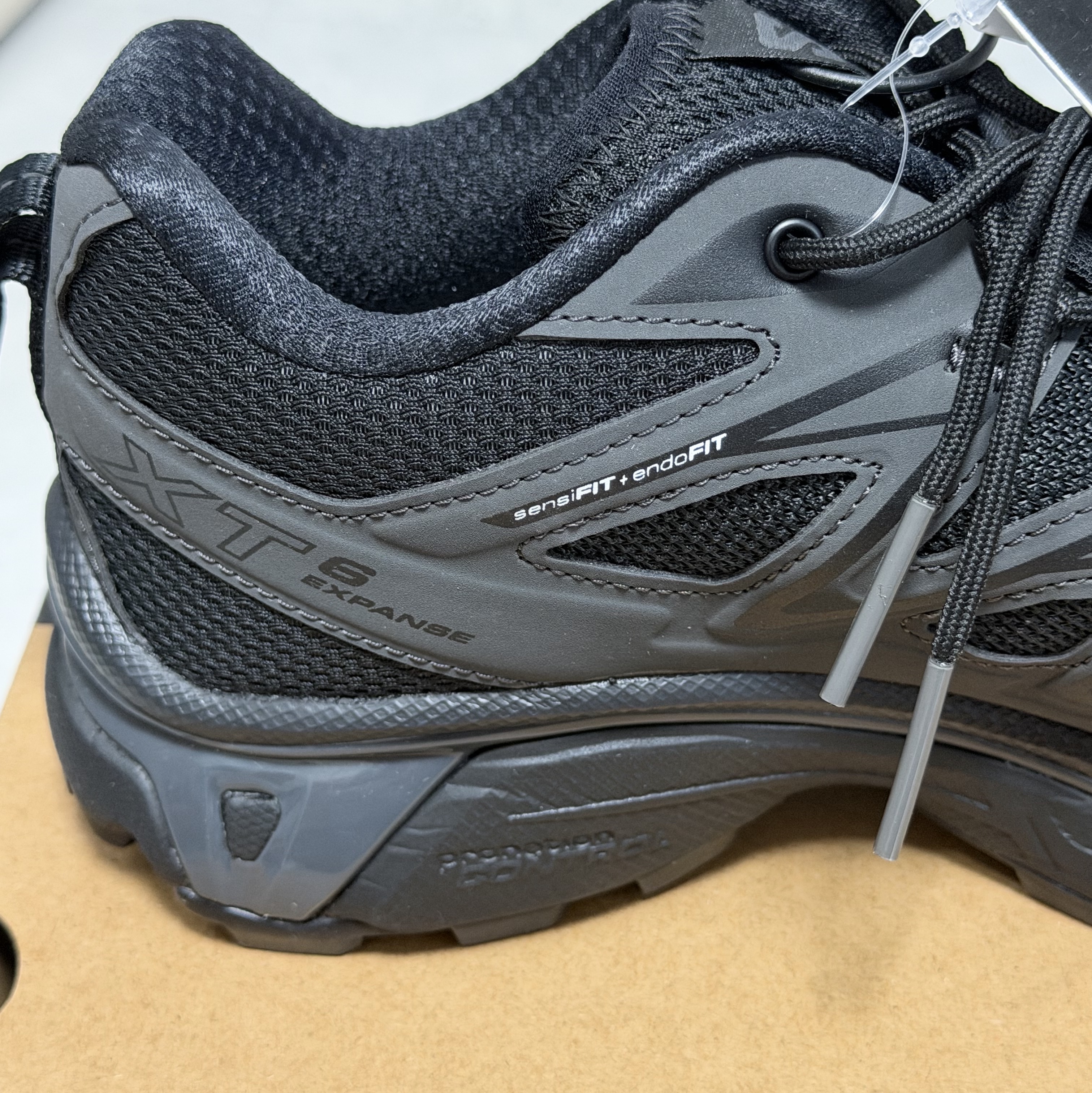 Salomon XT-6 Expanse Black Ebony 착용 스타일 - 4