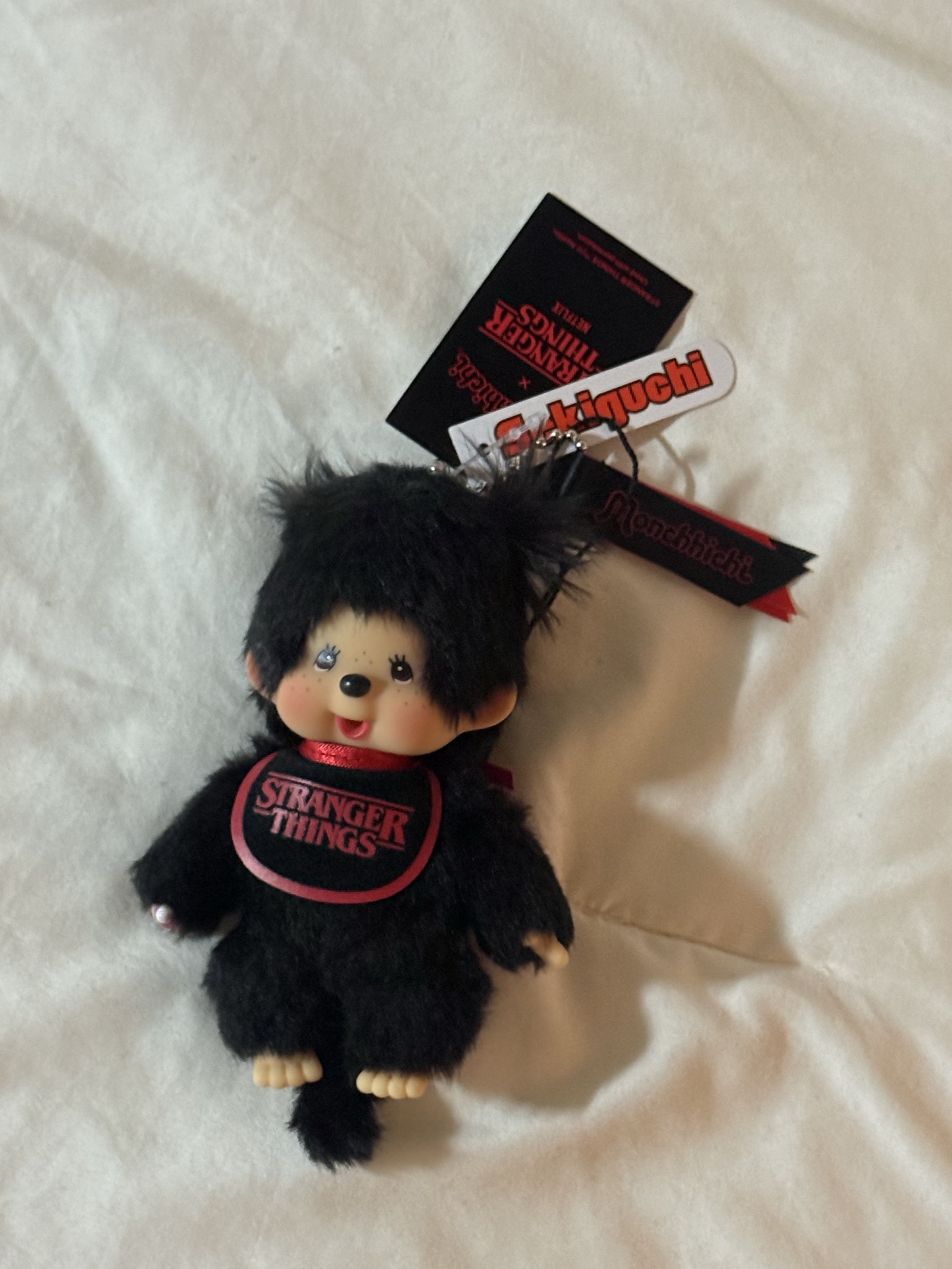 Monchhichi x Strange Things Key Chain Black Red 착용 스타일
