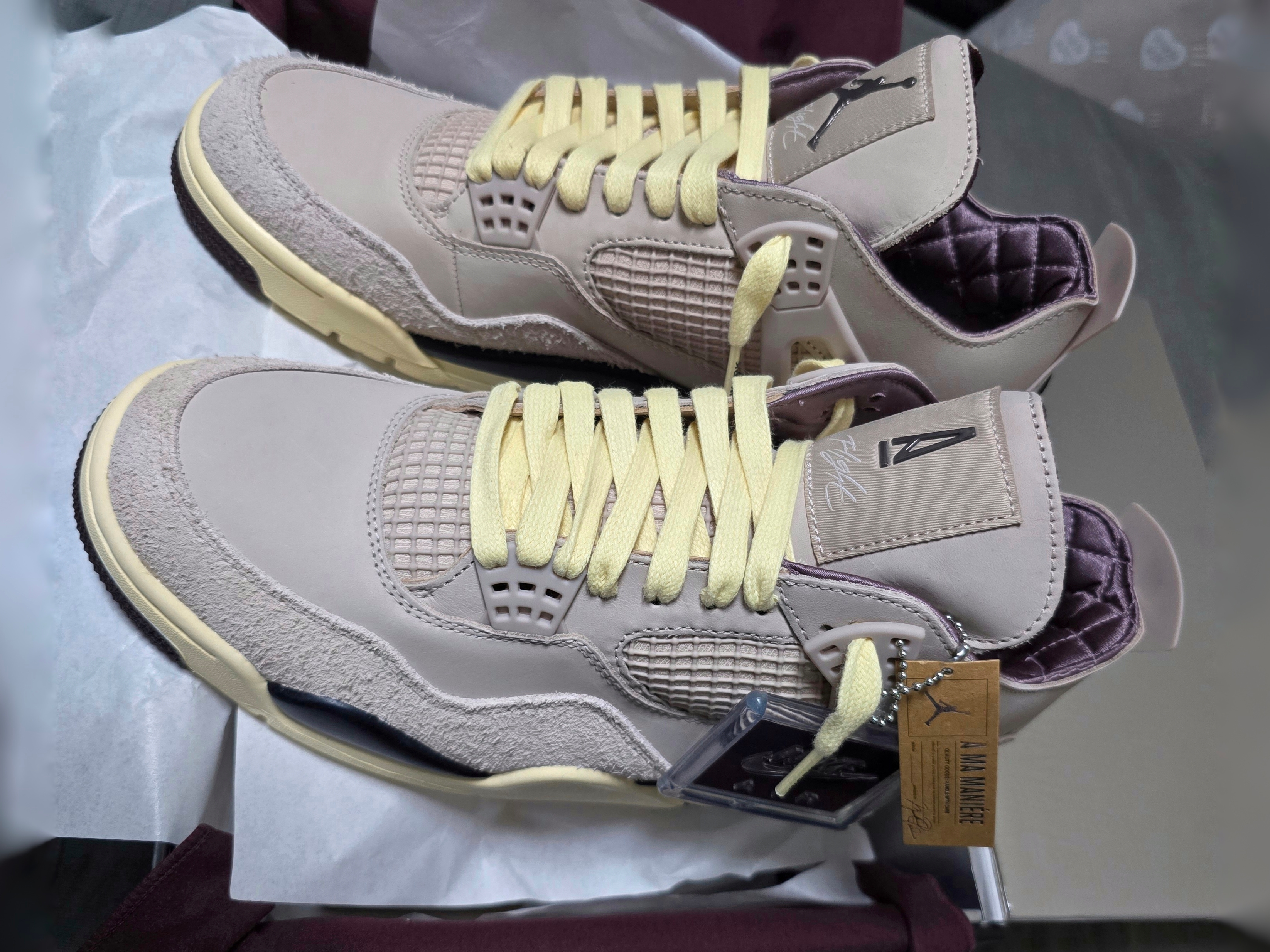 (W) Jordan 4 x A Ma Maniere Retro OG SP W.Y.W.S. 착용 스타일